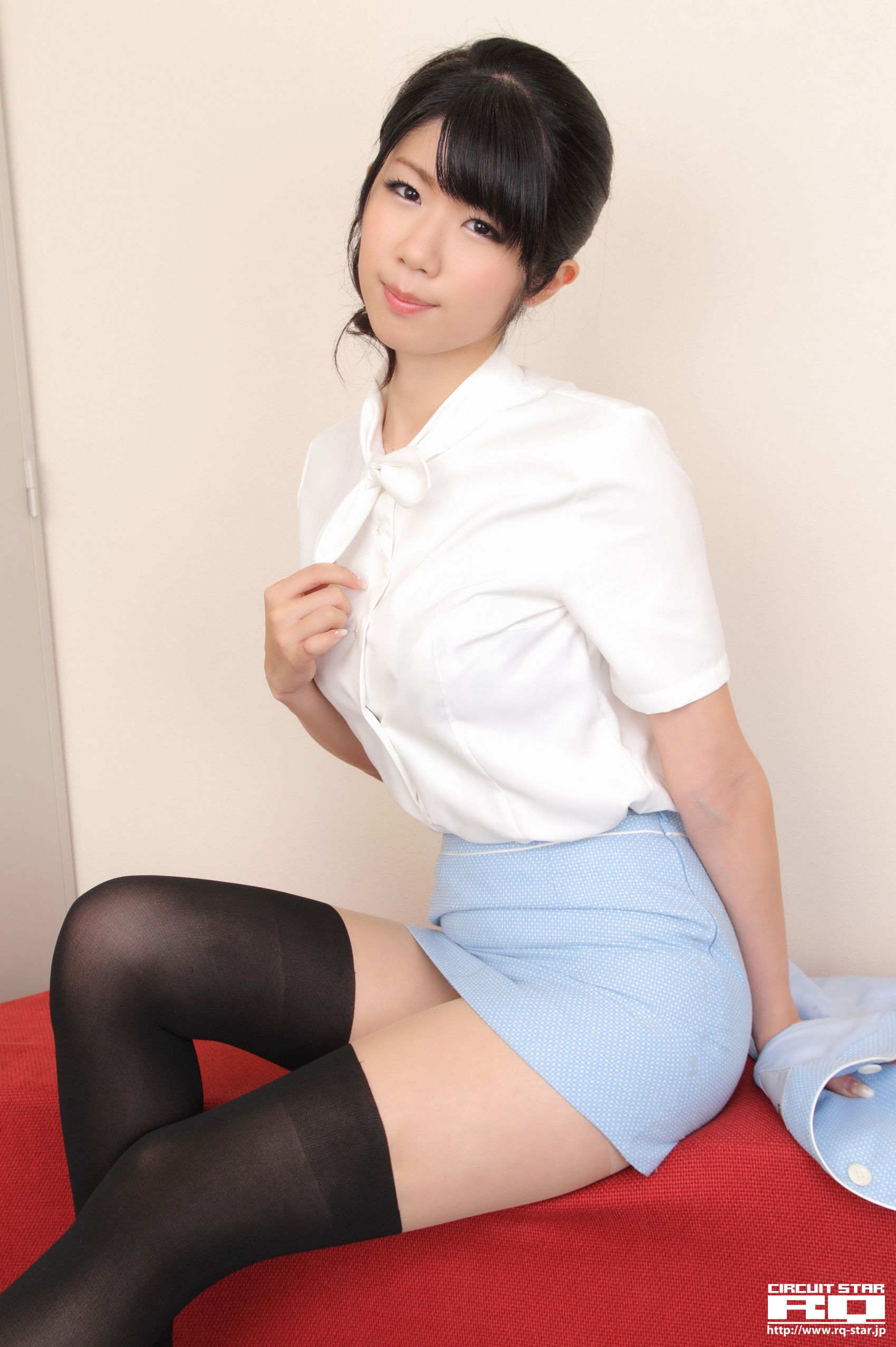 [RQ-STAR] NO.00614 Aoi Usami 宇佐美あおい Office Lady 写真集