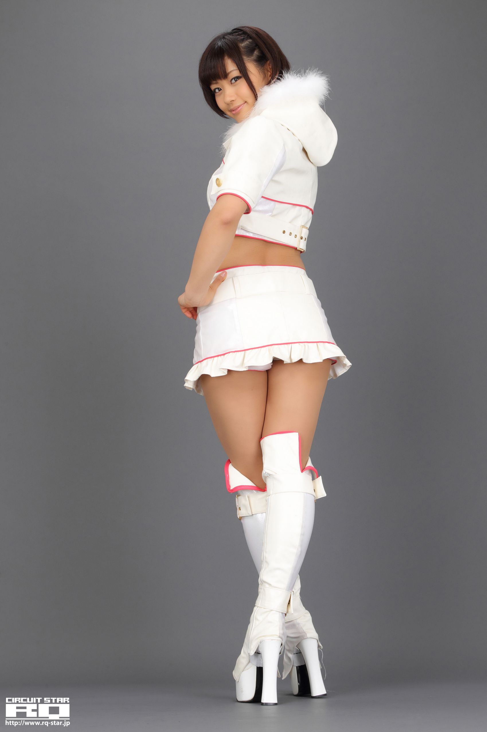 [RQ-STAR] NO.00616 安枝瞳 Race Queen 赛车女郎 写真集