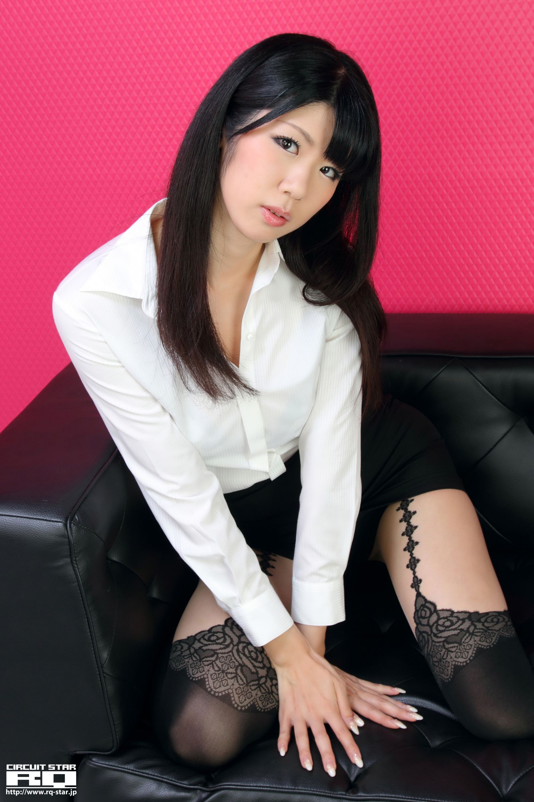 [RQ-STAR] NO.00618 Aoi Usami 宇佐美あおい Office Lady 写真集