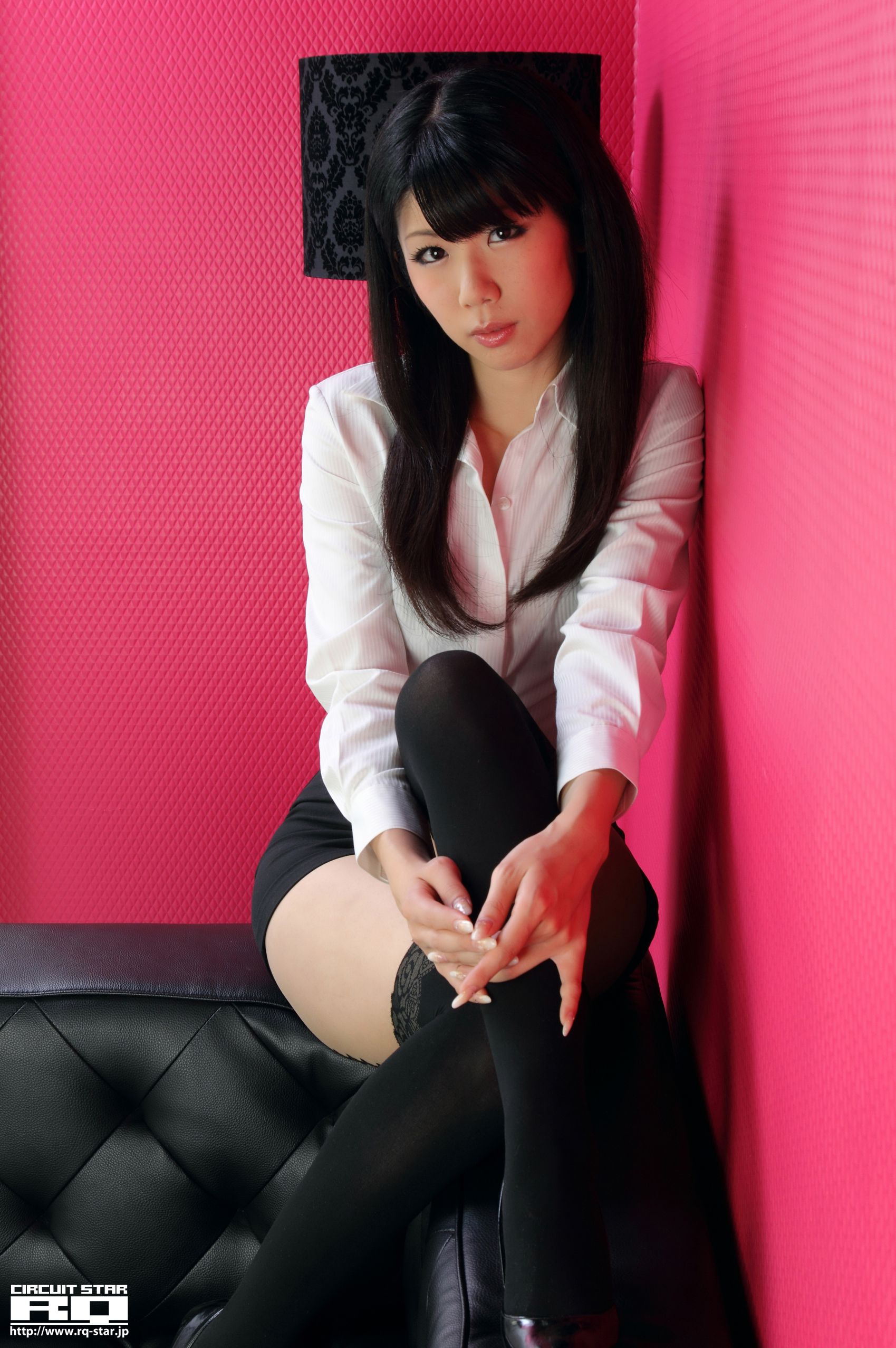 [RQ-STAR] NO.00618 Aoi Usami 宇佐美あおい Office Lady 写真集