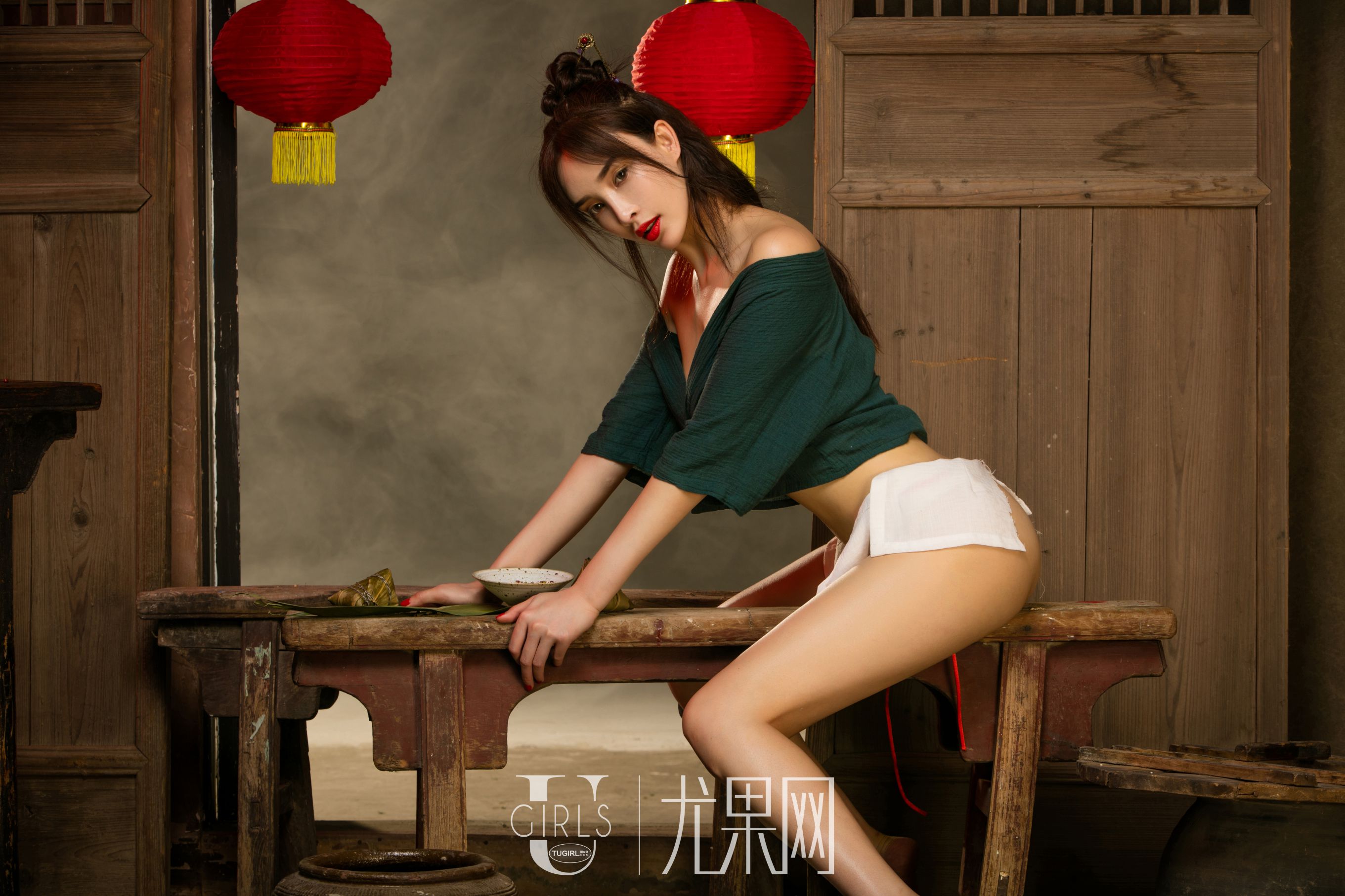 周妍希、李颜儿《何不放粽》 [尤果网] U275
