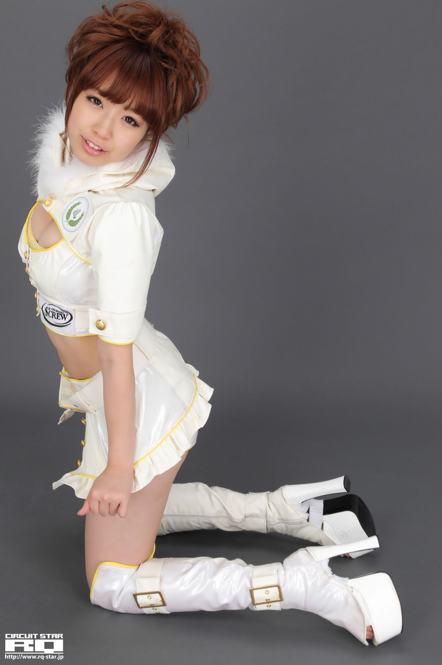 [RQ-STAR] NO.00619 山冈实乃里 Race Queen 写真集