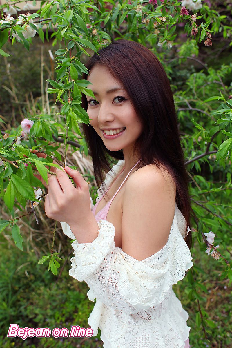 Cover Girl カバーガール Momoko Tani 谷桃子 [Bejean On Line]