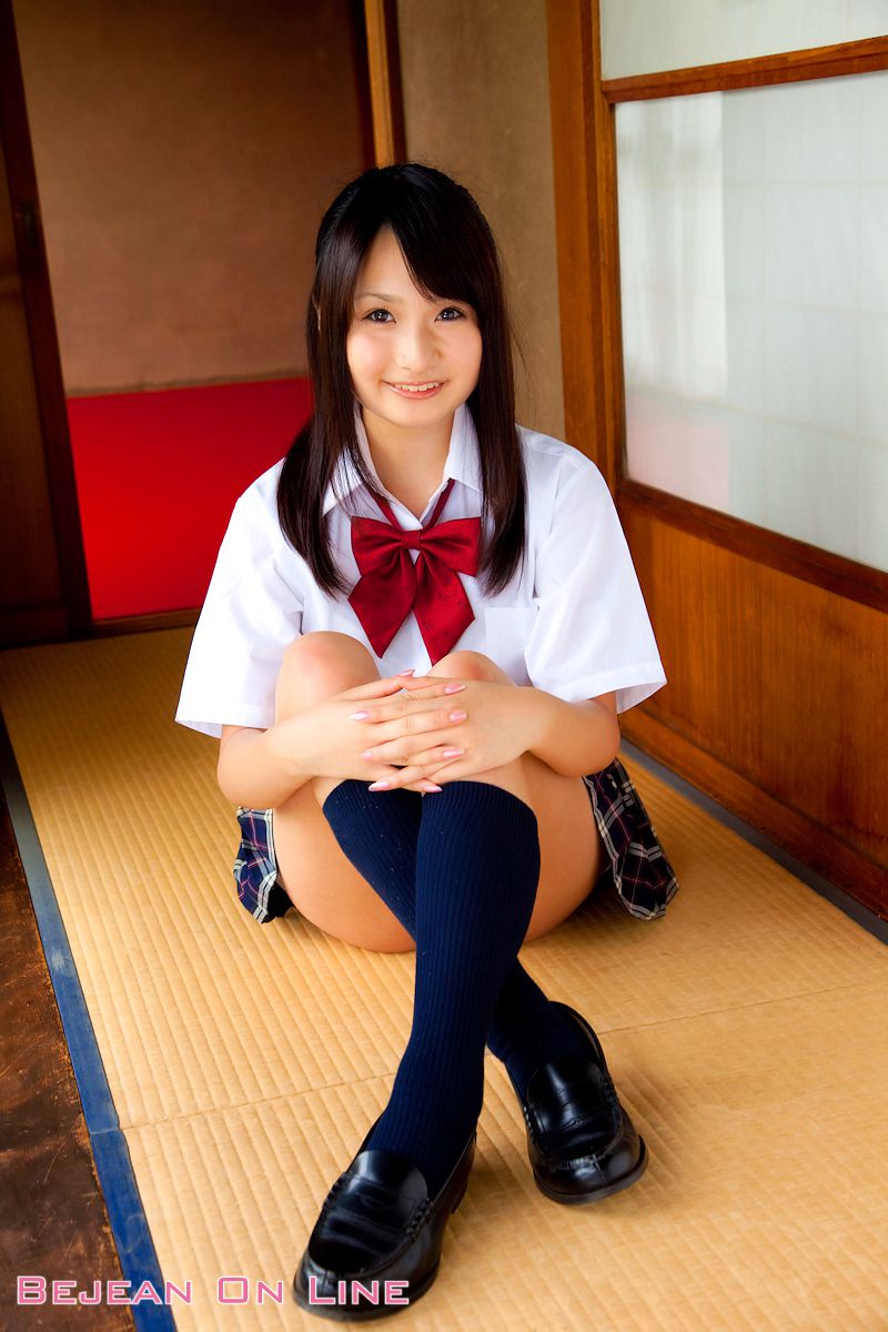 私立Bejean女学館 Tomomi Asa 麻友美 [Bejean On Line]