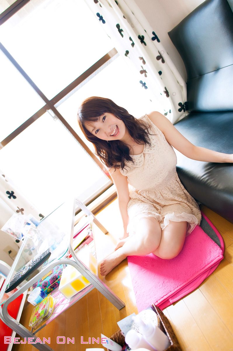 部屋撮りッ！ Tomomi Nakagawa 中川朋美 [Bejean On Line]
