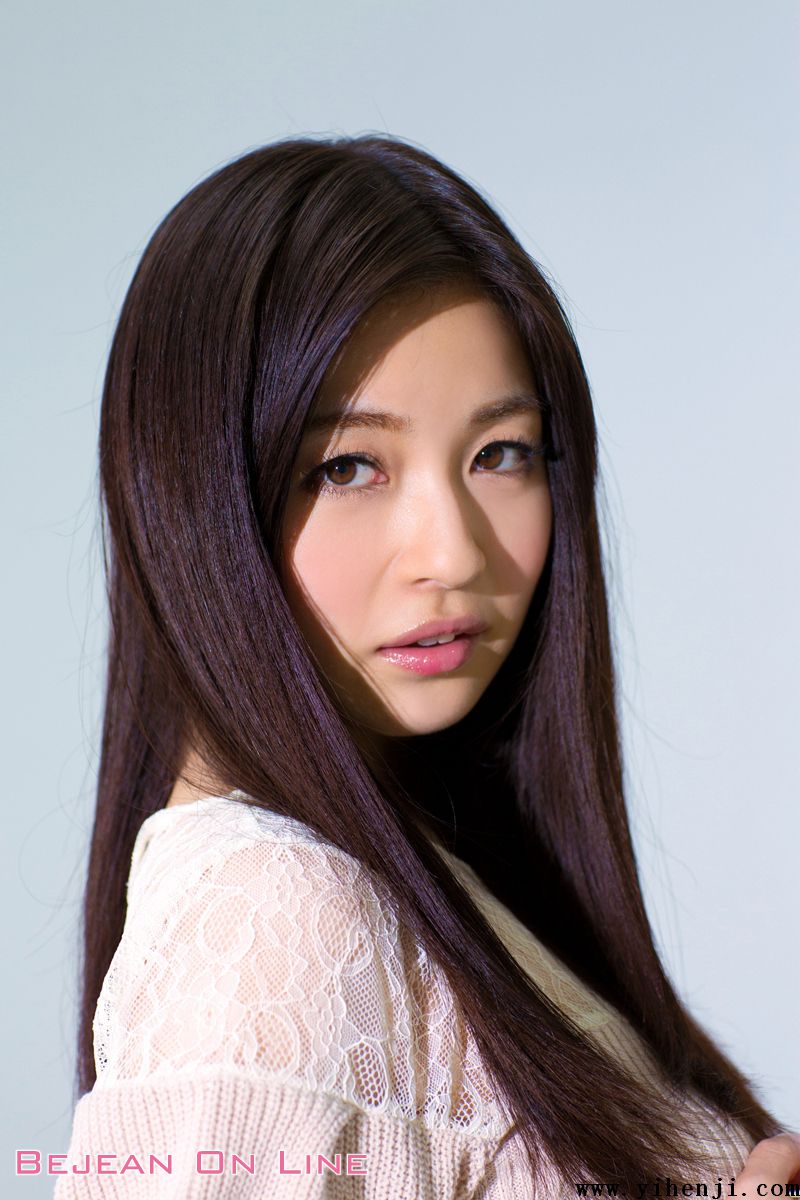 初写美人 Saya Niiyama 新山沙弥/桐村香 [Bejean On Line]