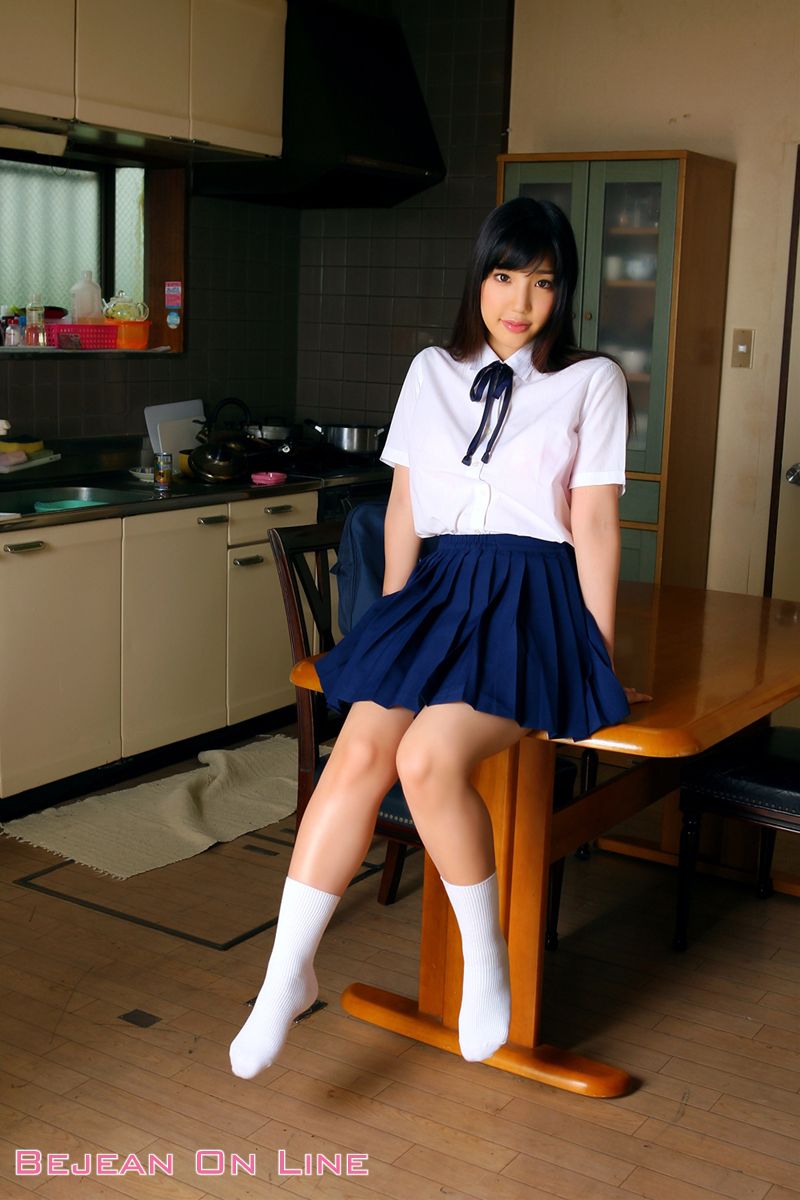 汚部屋でSEX Yui Fujishima 藤嶋唯 [Bejean On Line]