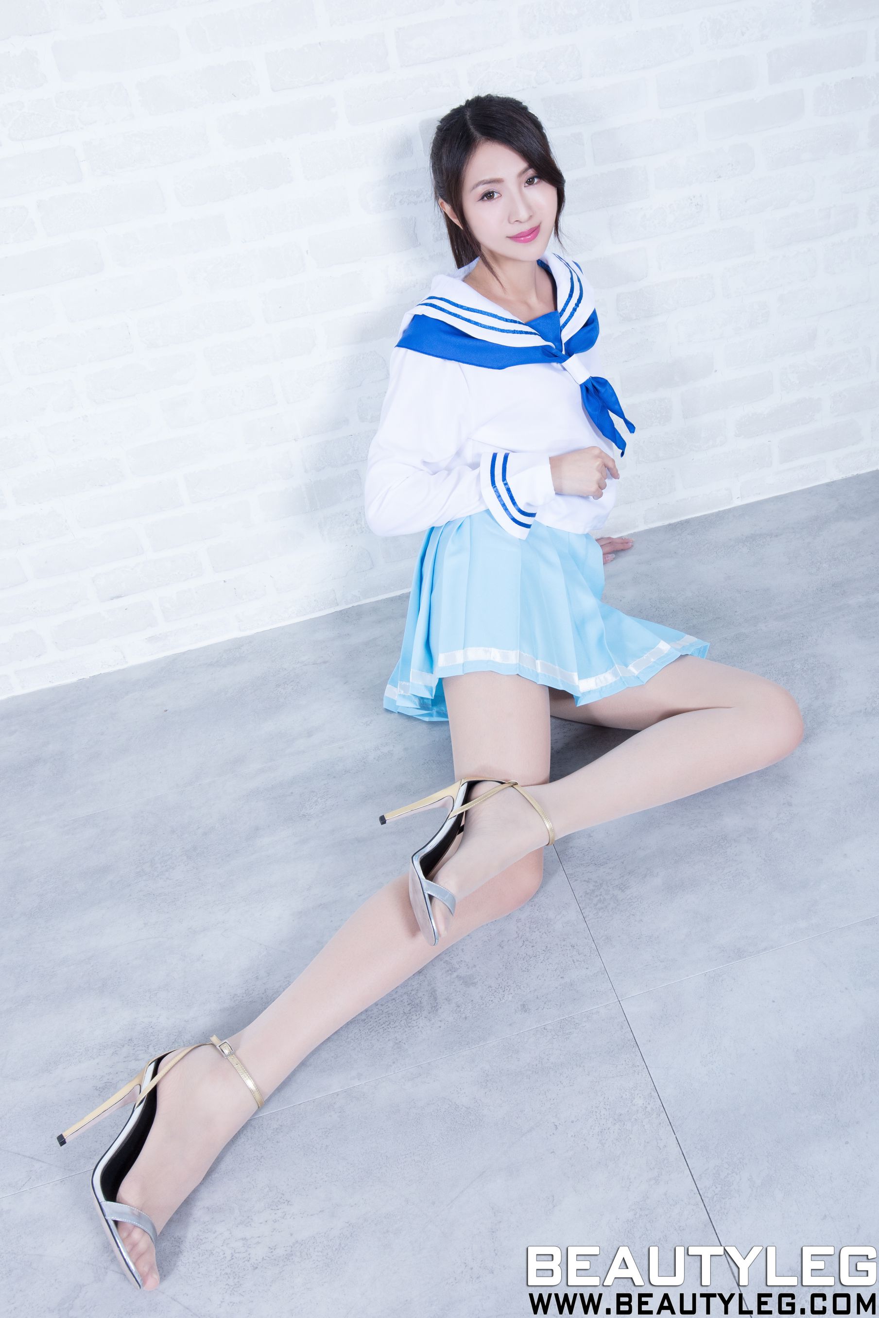 [Beautyleg] No.1437 简晓育Vicni 高跟美腿