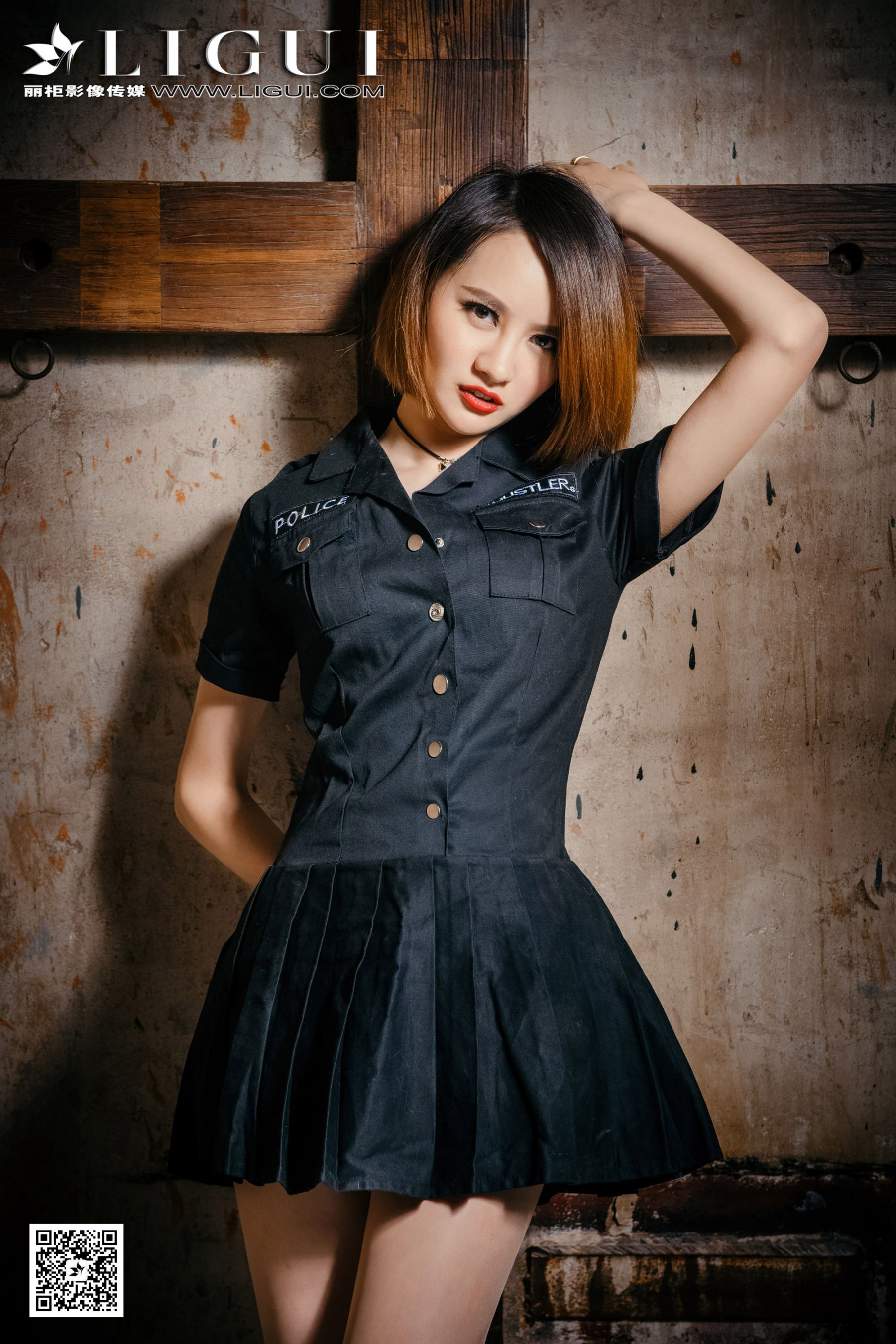 Model AMY《监狱女警高跟丝足》 [丽柜]