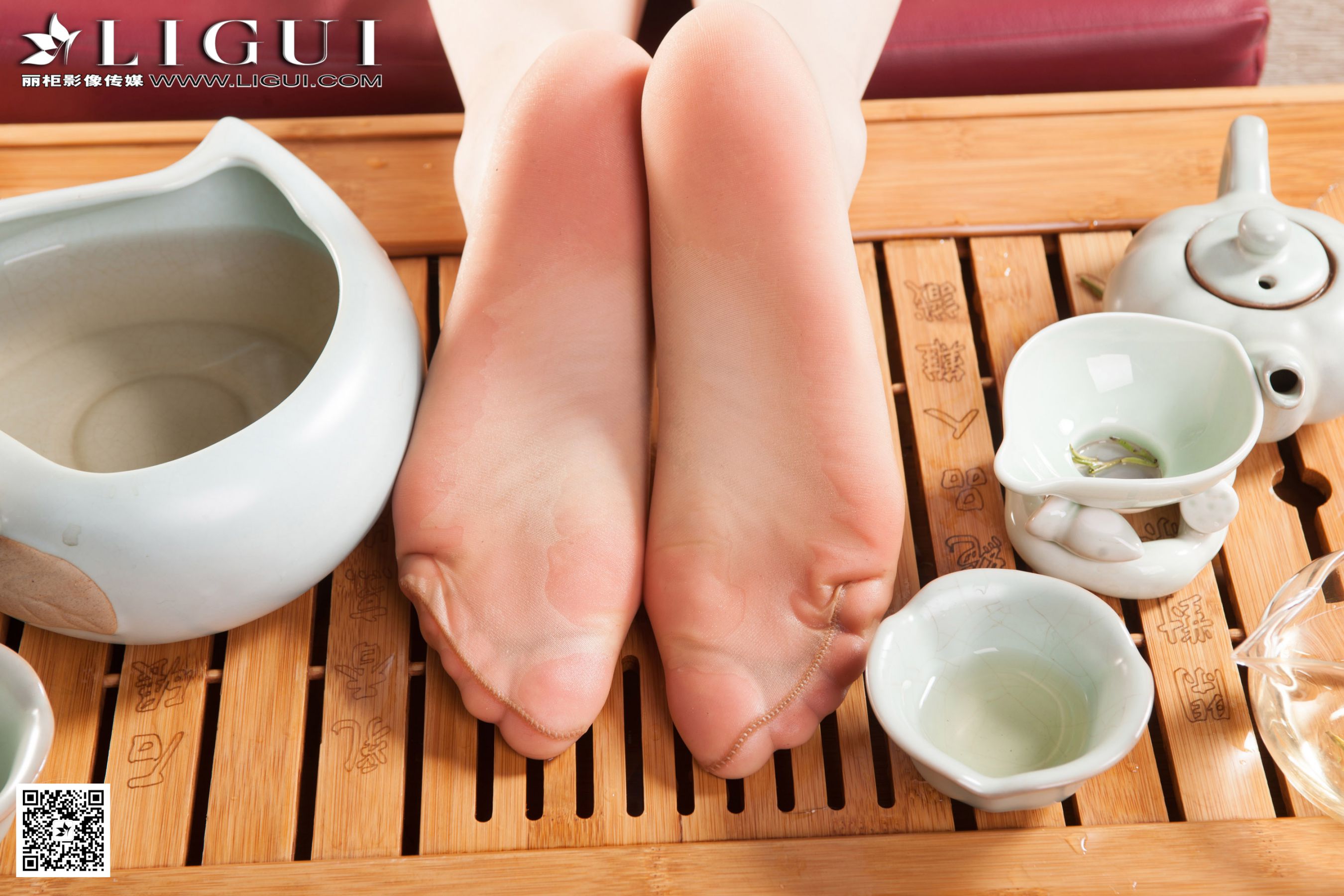 婷婷《旗袍茶道》 [丽柜] 美腿丝足