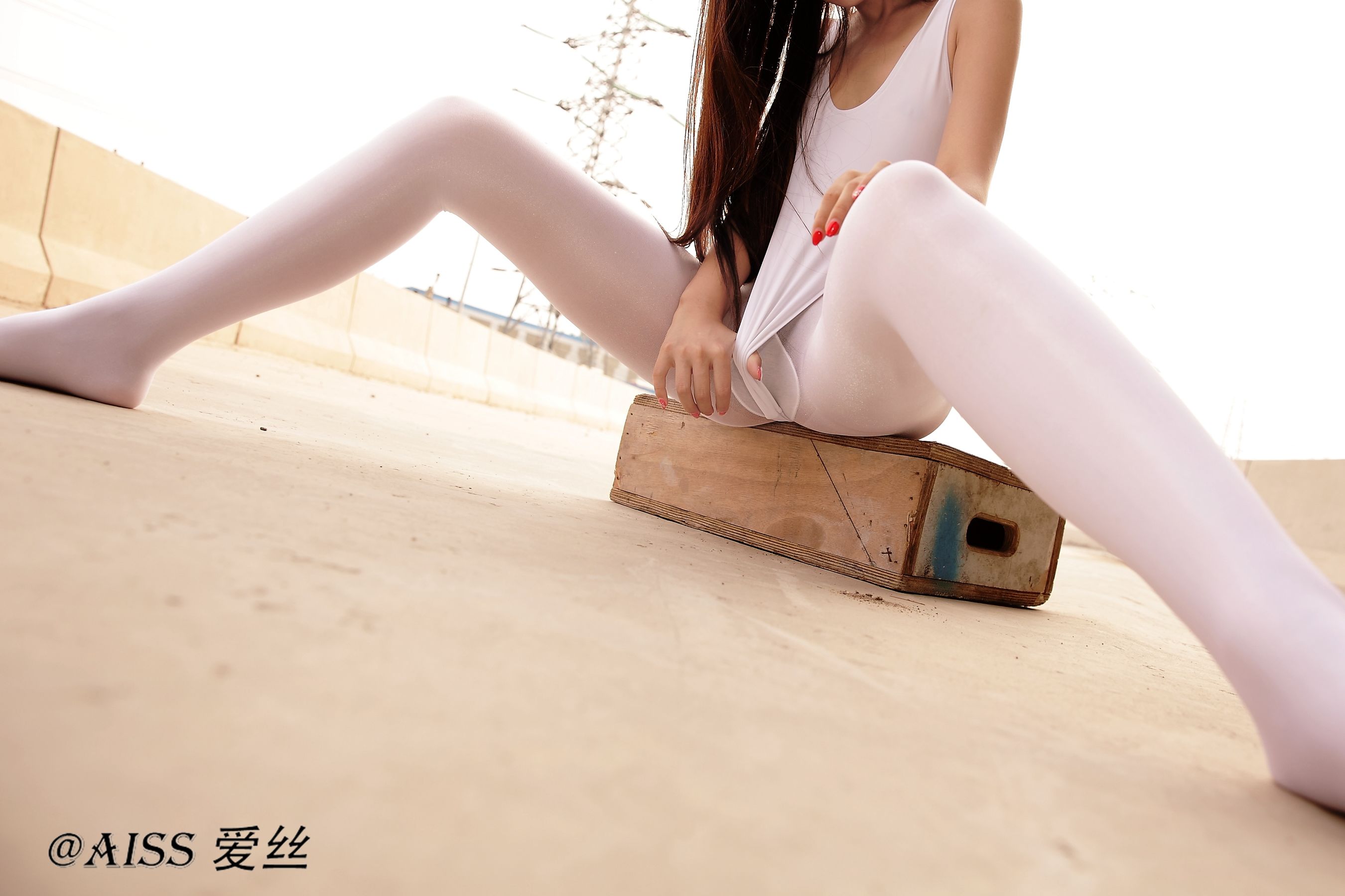 《公路魅影》 [AISS爱丝]