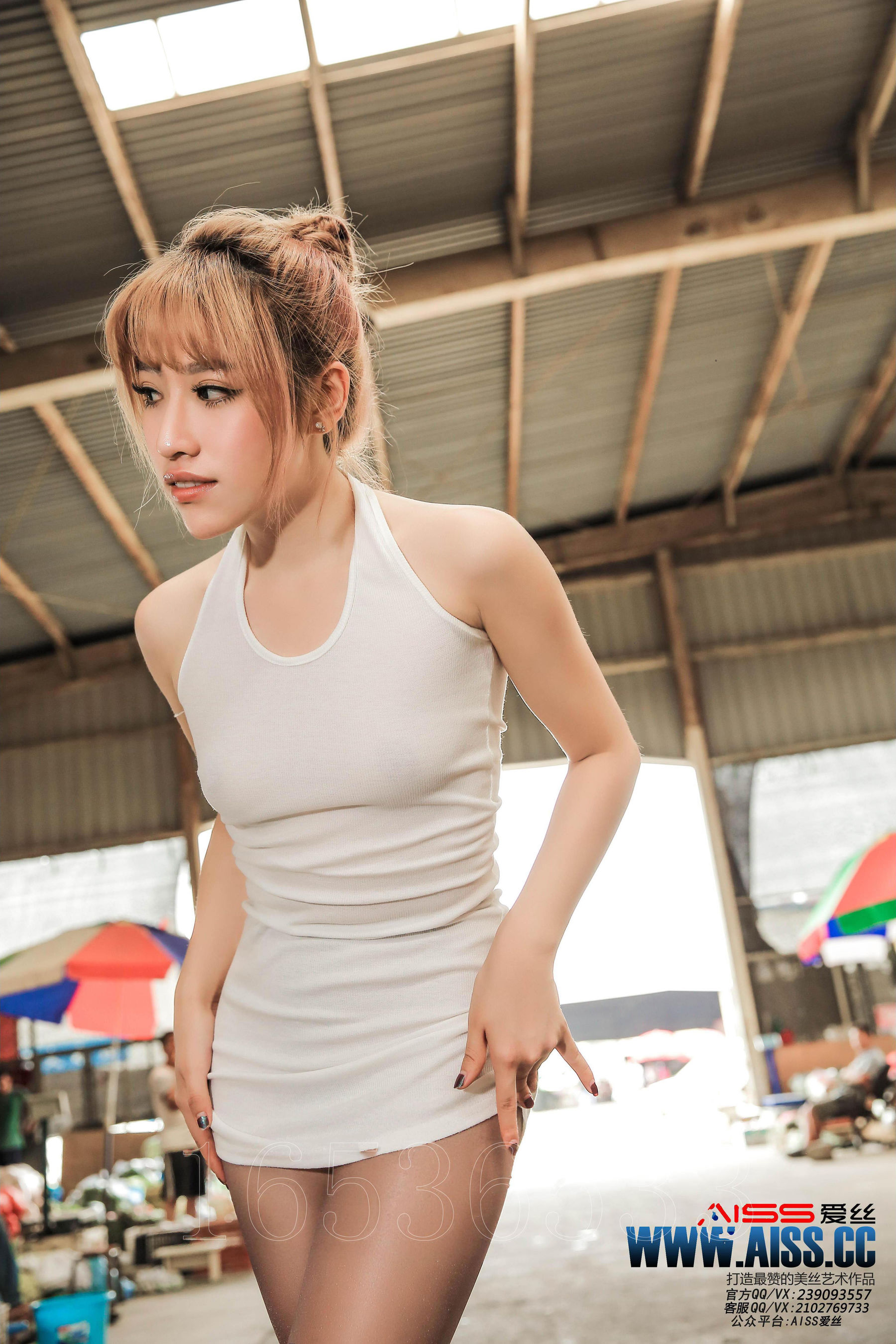 何冉《闹市&美丝》 [AISS爱丝] F6012