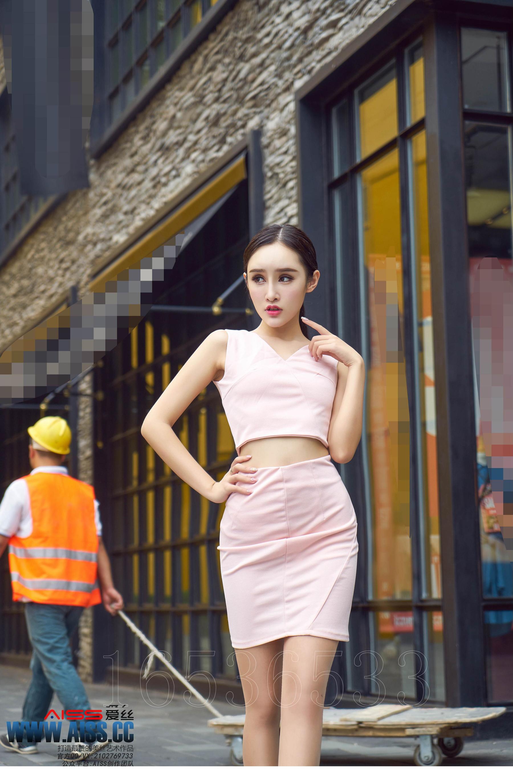 欣杨《街角美人》 [AISS爱丝] F6034