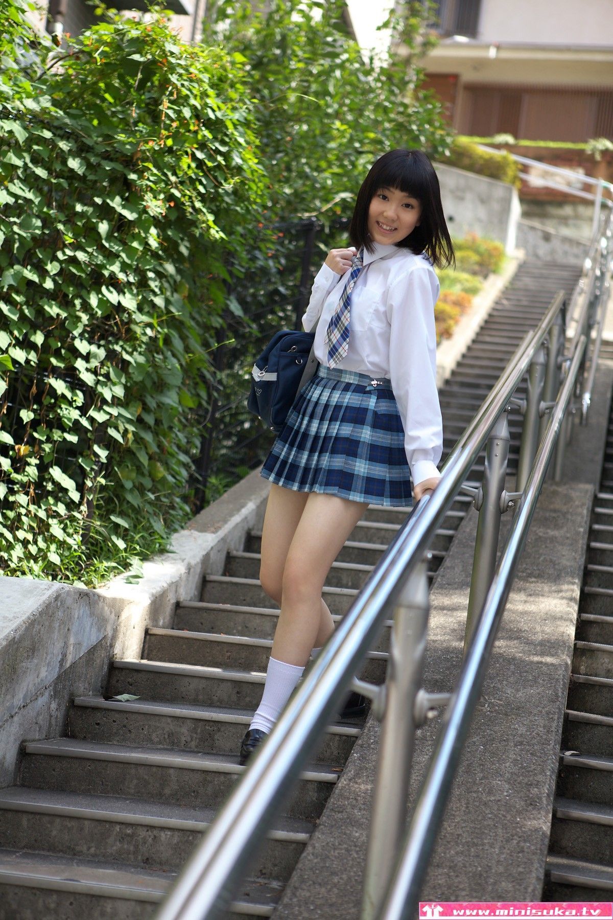 三崎鈴 现役女子高生 [Minisuka.tv] Special Gallery