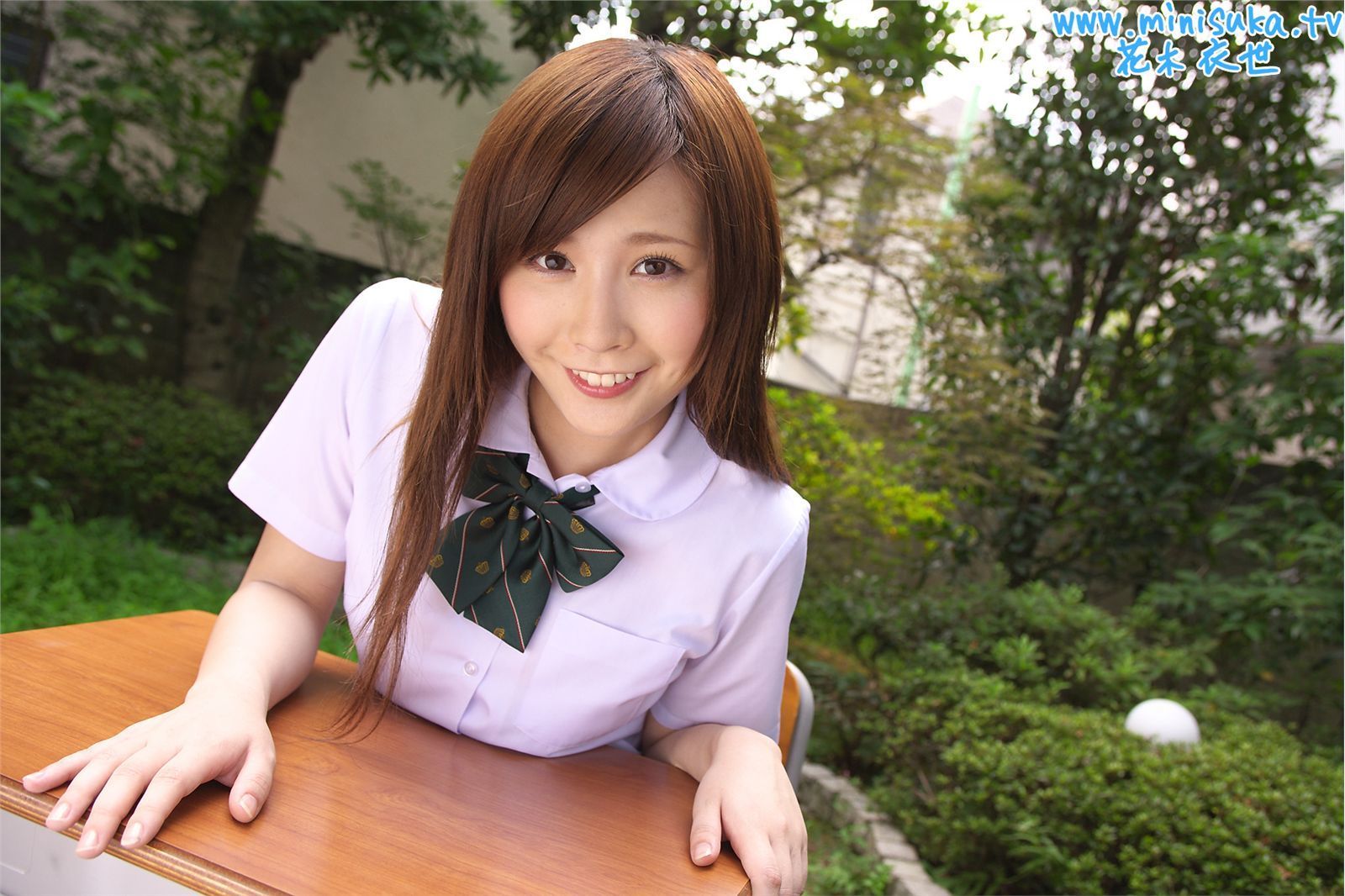 花木衣世 Iyo Hanaki 现役女子高生 [Minisuka.tv]