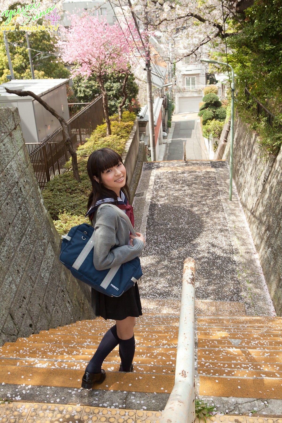 椎名遊莉 Yuuri Shiina 现役女子高生 [Minisuka.tv]