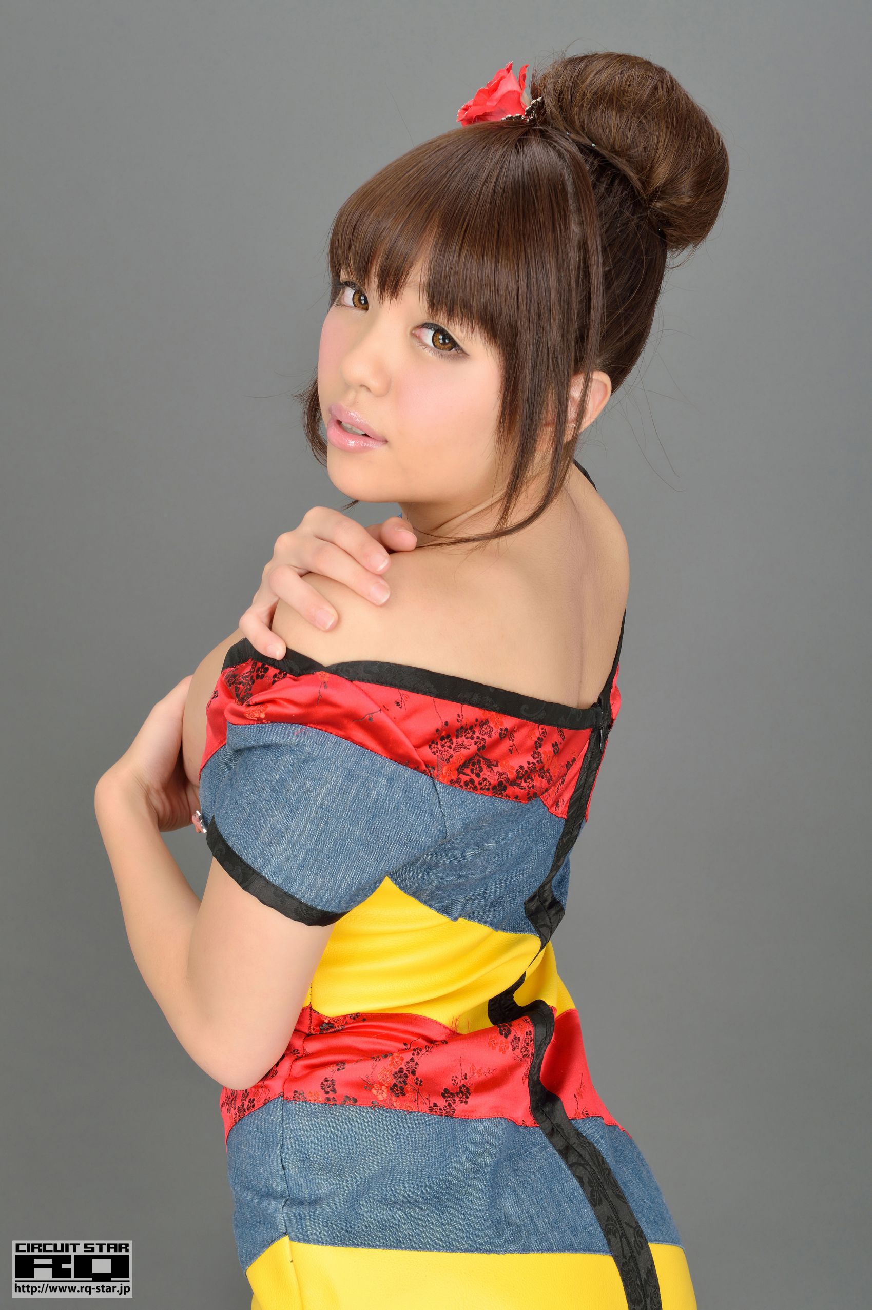 [RQ-STAR] NO.00725 Natsuki Higurashi 日暮なつき Race Queen 写真集