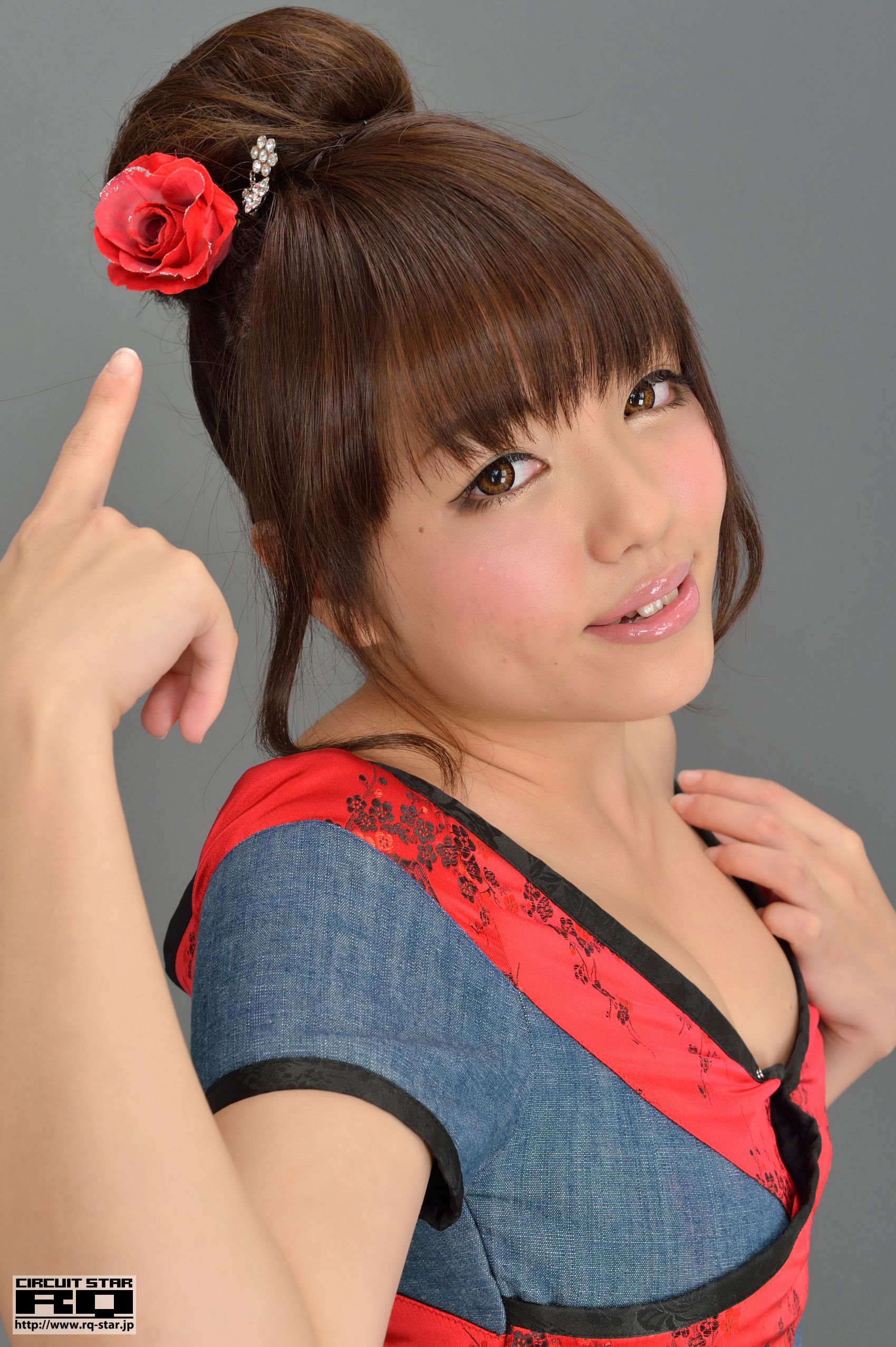 [RQ-STAR] NO.00725 Natsuki Higurashi 日暮なつき Race Queen 写真集