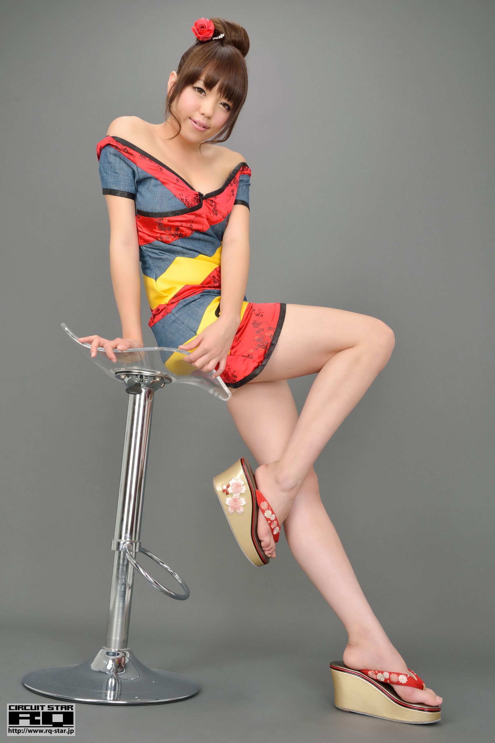[RQ-STAR] NO.00725 Natsuki Higurashi 日暮なつき Race Queen 写真集