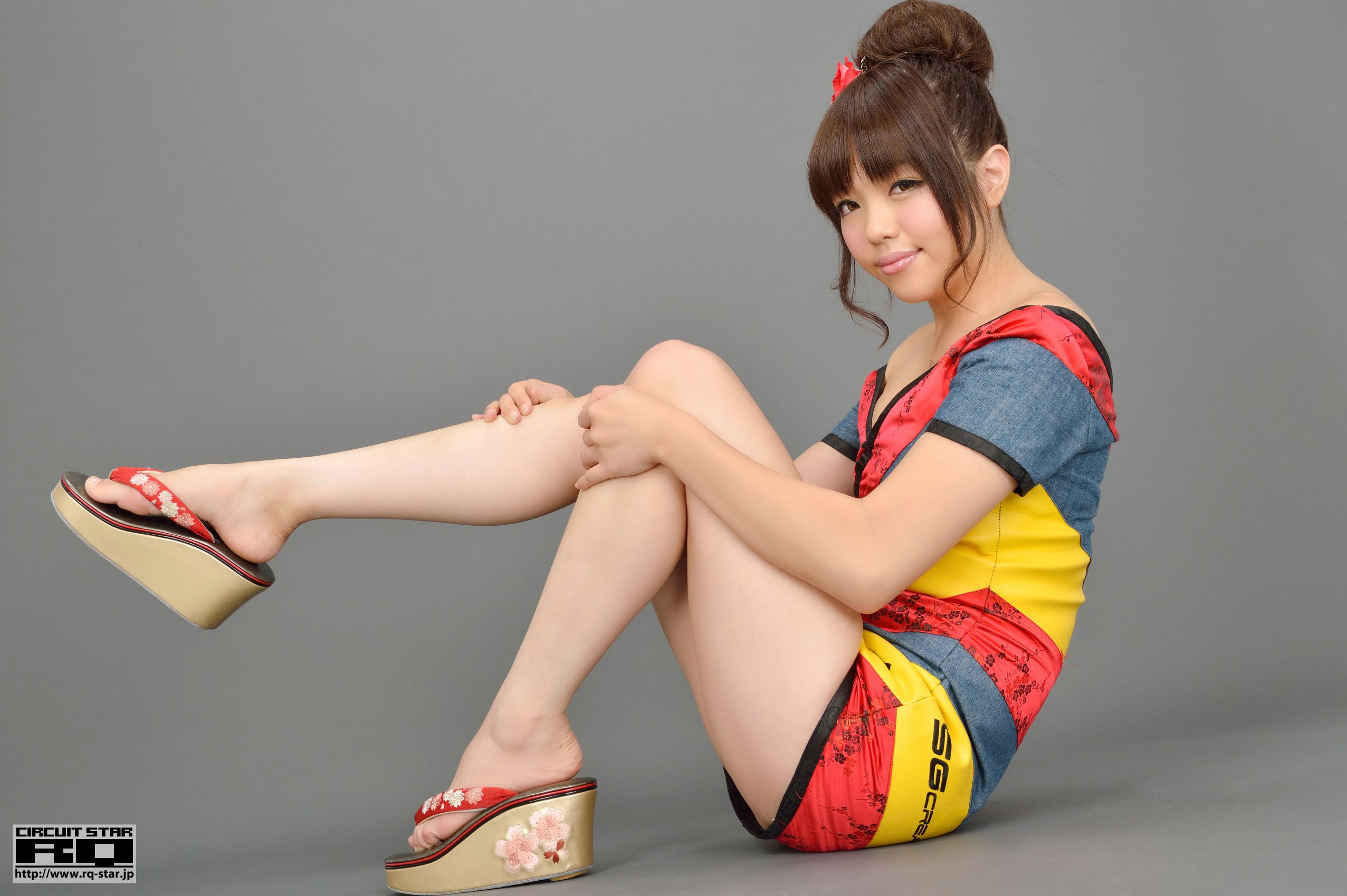 [RQ-STAR] NO.00725 Natsuki Higurashi 日暮なつき Race Queen 写真集