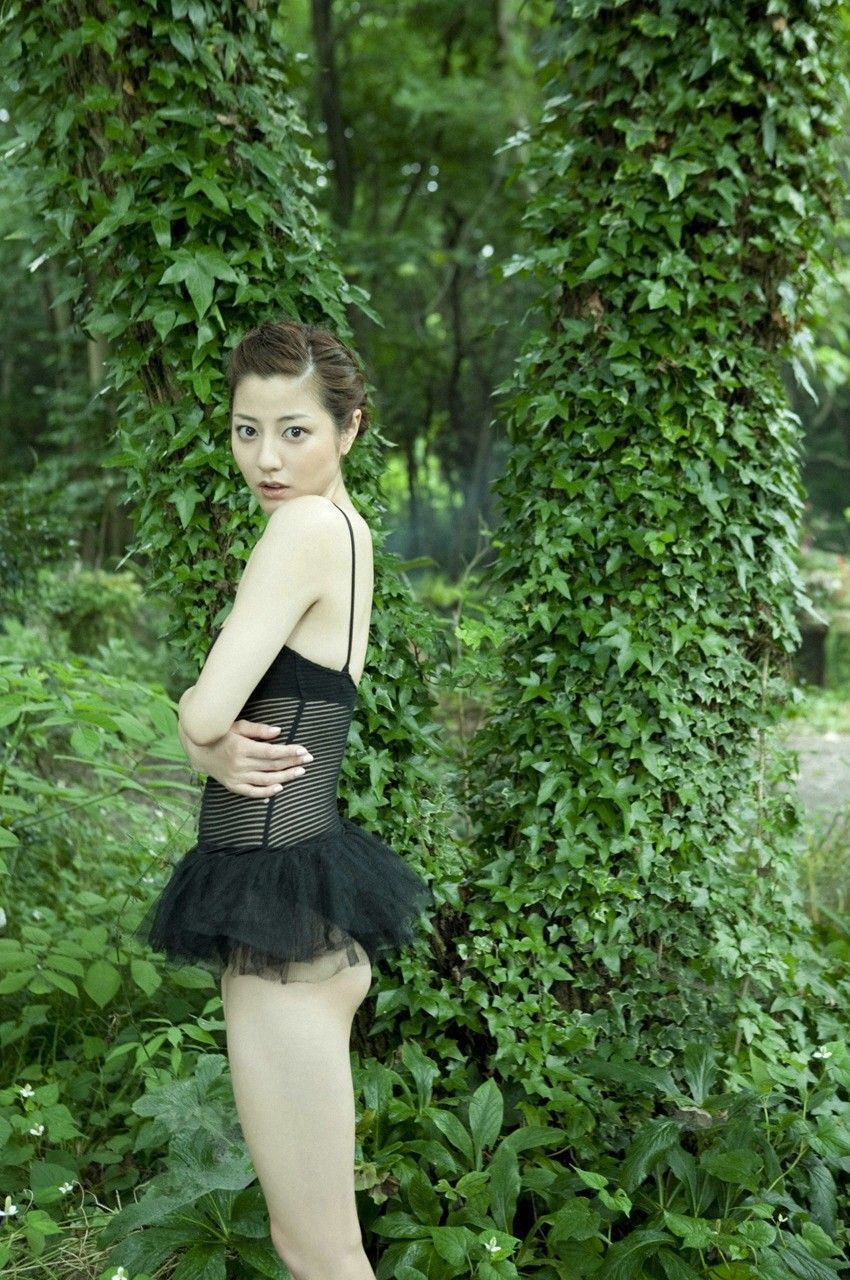 杉本有美《息をのむほど美しい》 [WPB-net] No.147