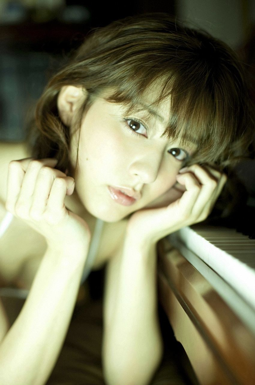 杉本有美《息をのむほど美しい》 [WPB-net] No.147