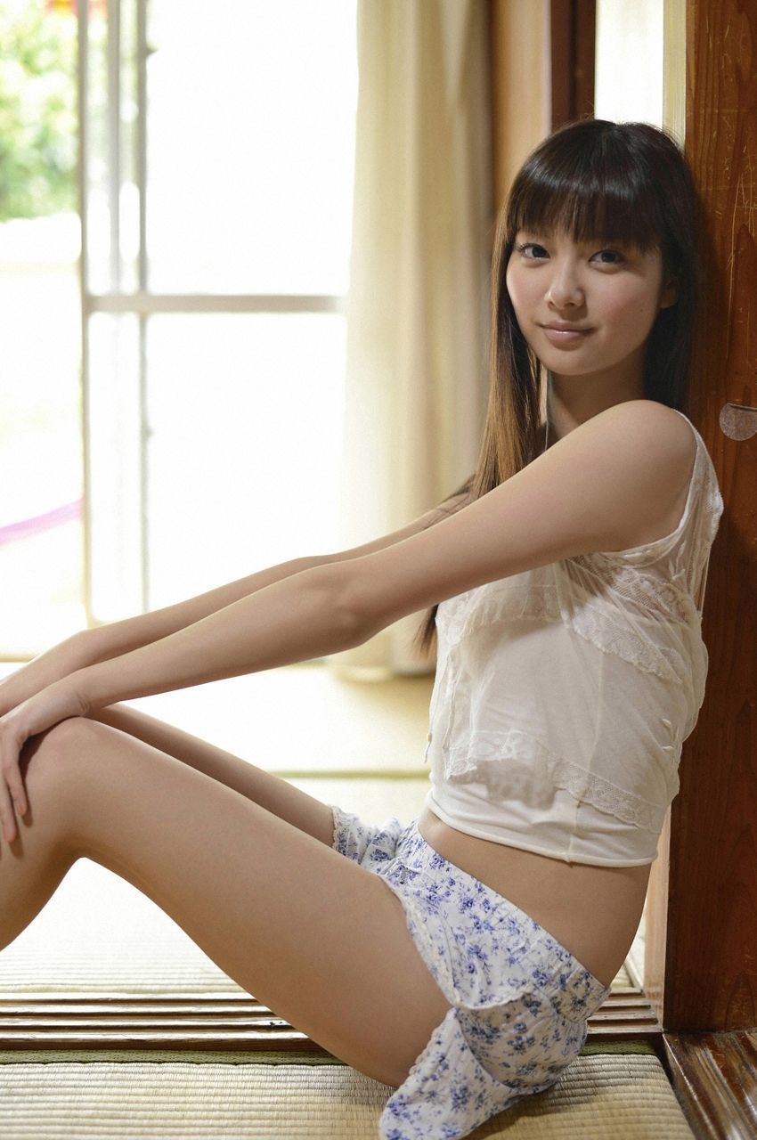 新川優愛《美しすぎる彼女に一目惚れ》 [WPB-net] No.157