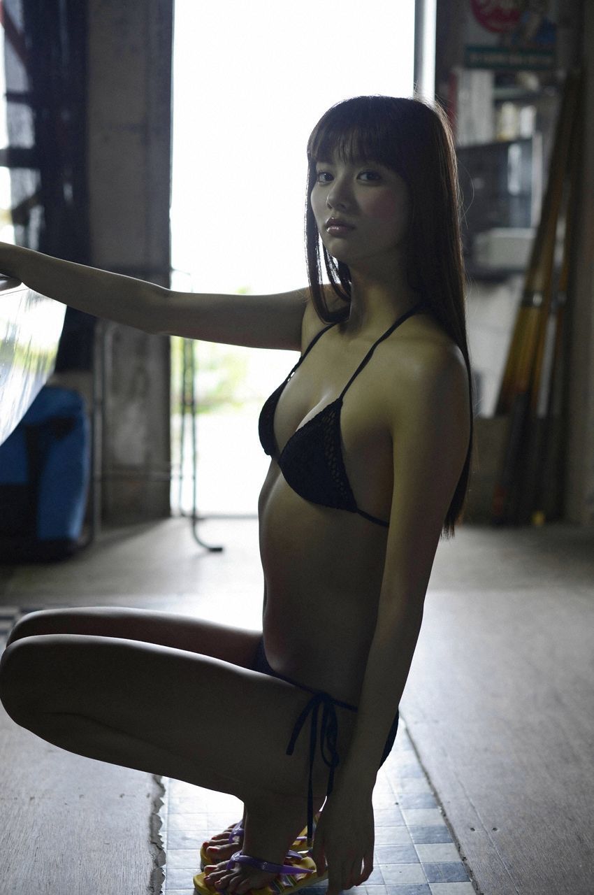 新川優愛《美しすぎる彼女に一目惚れ》 [WPB-net] No.157