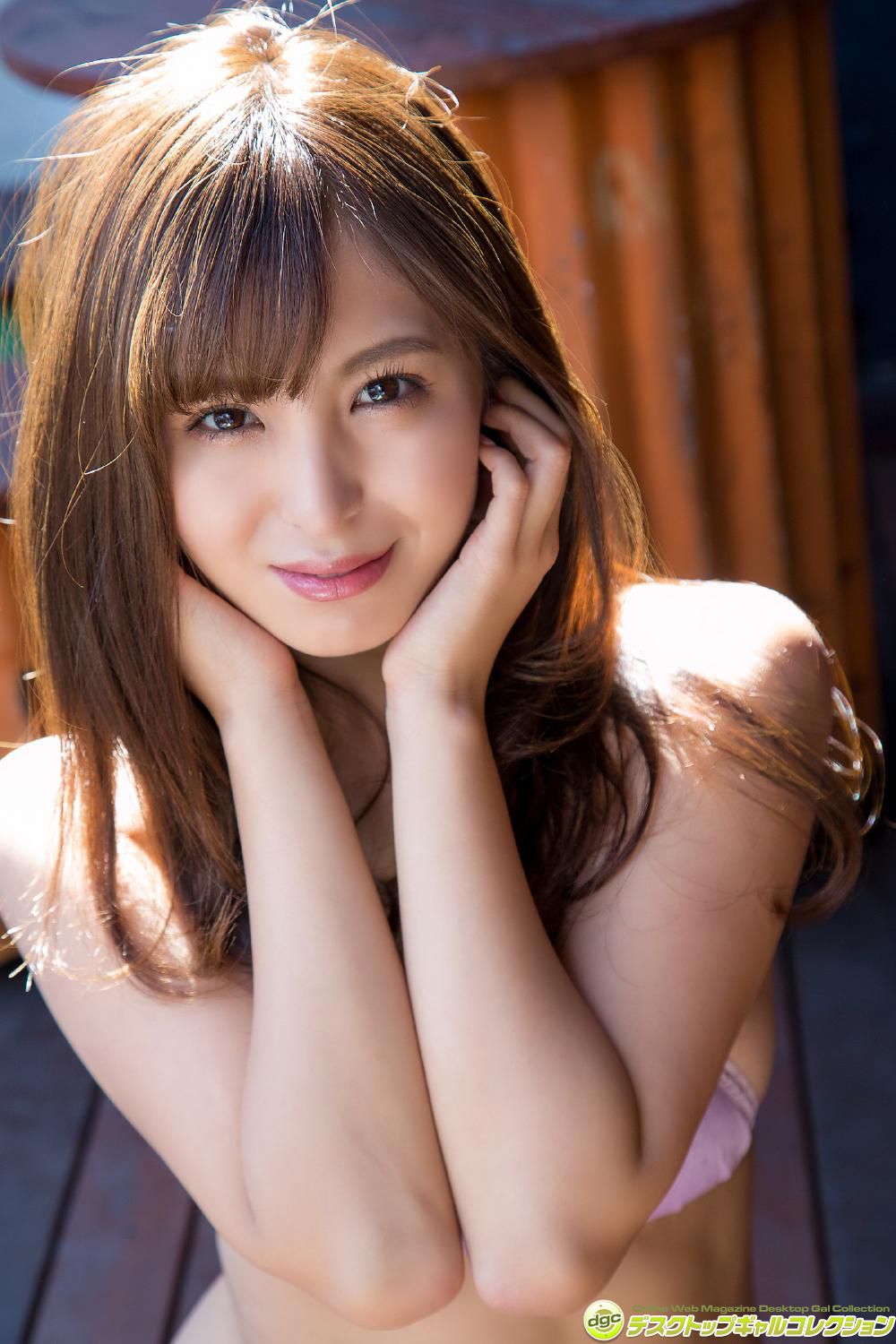 柳いろは《バラエティ番組などで活躍中の美脚お姉さん》 [DGC]