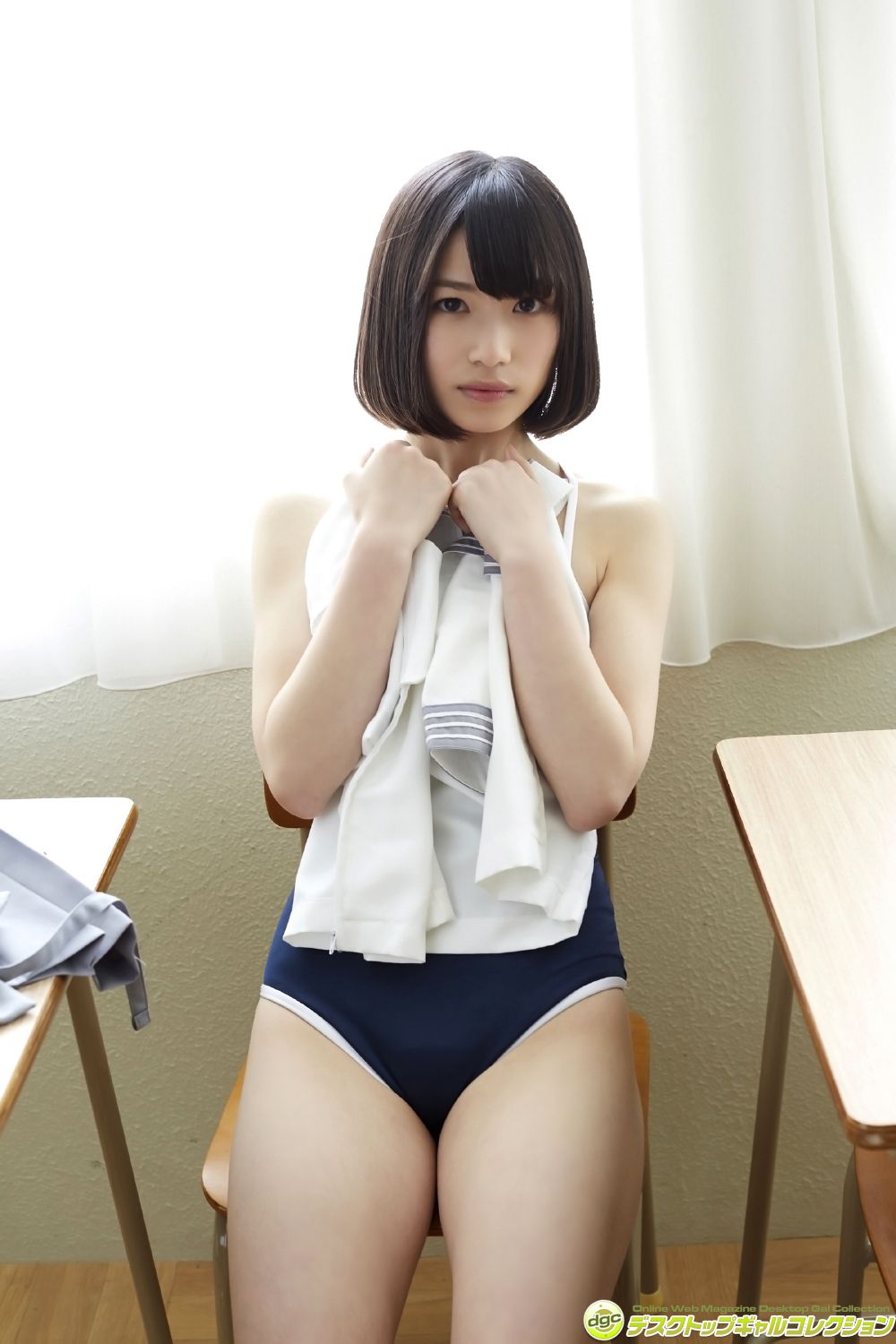 村上りいな《グミとアイドル大好きな美少女の制服物語！》 [DGC]