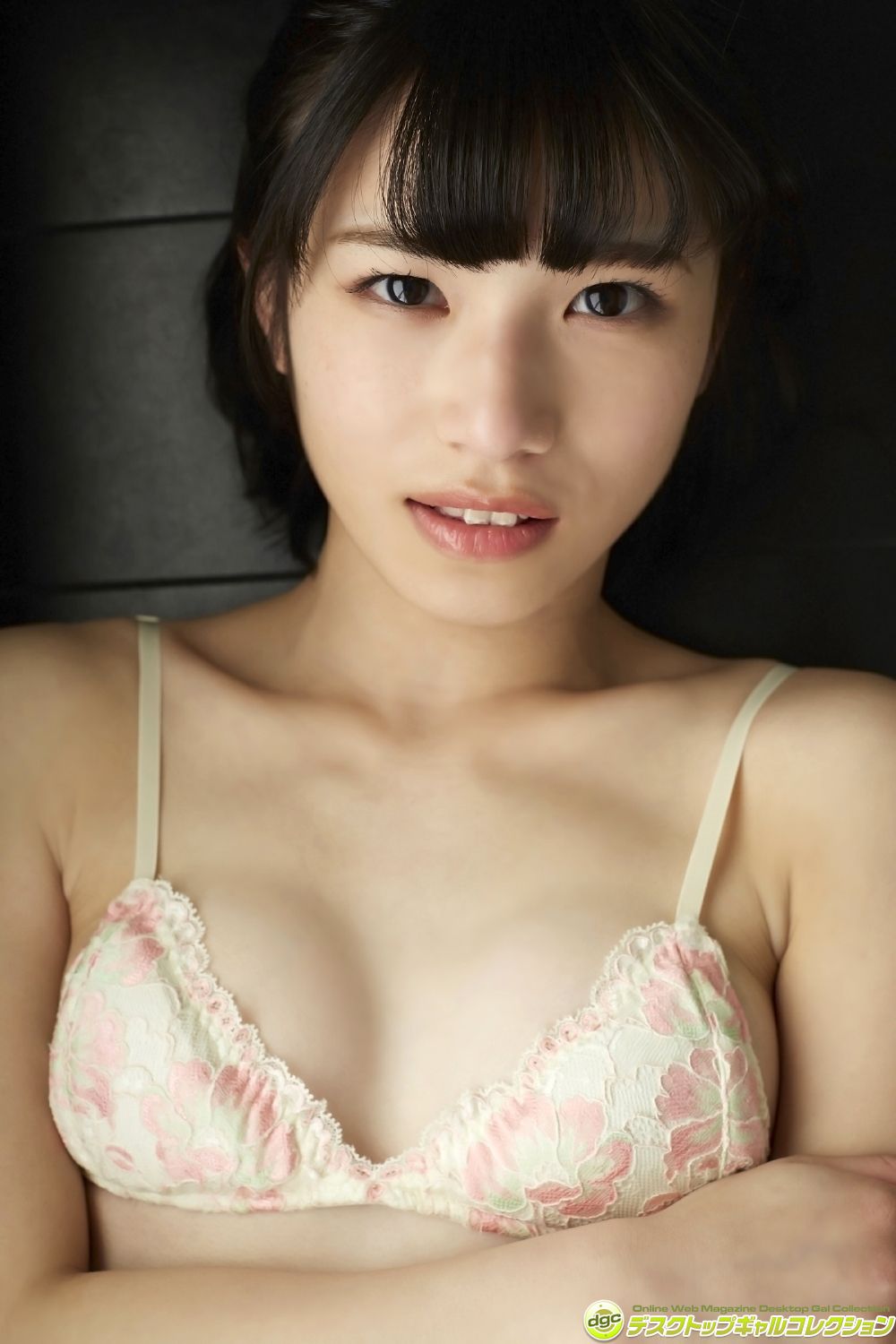 村上りいな《グミとアイドル大好きな美少女の制服物語！》 [DGC]