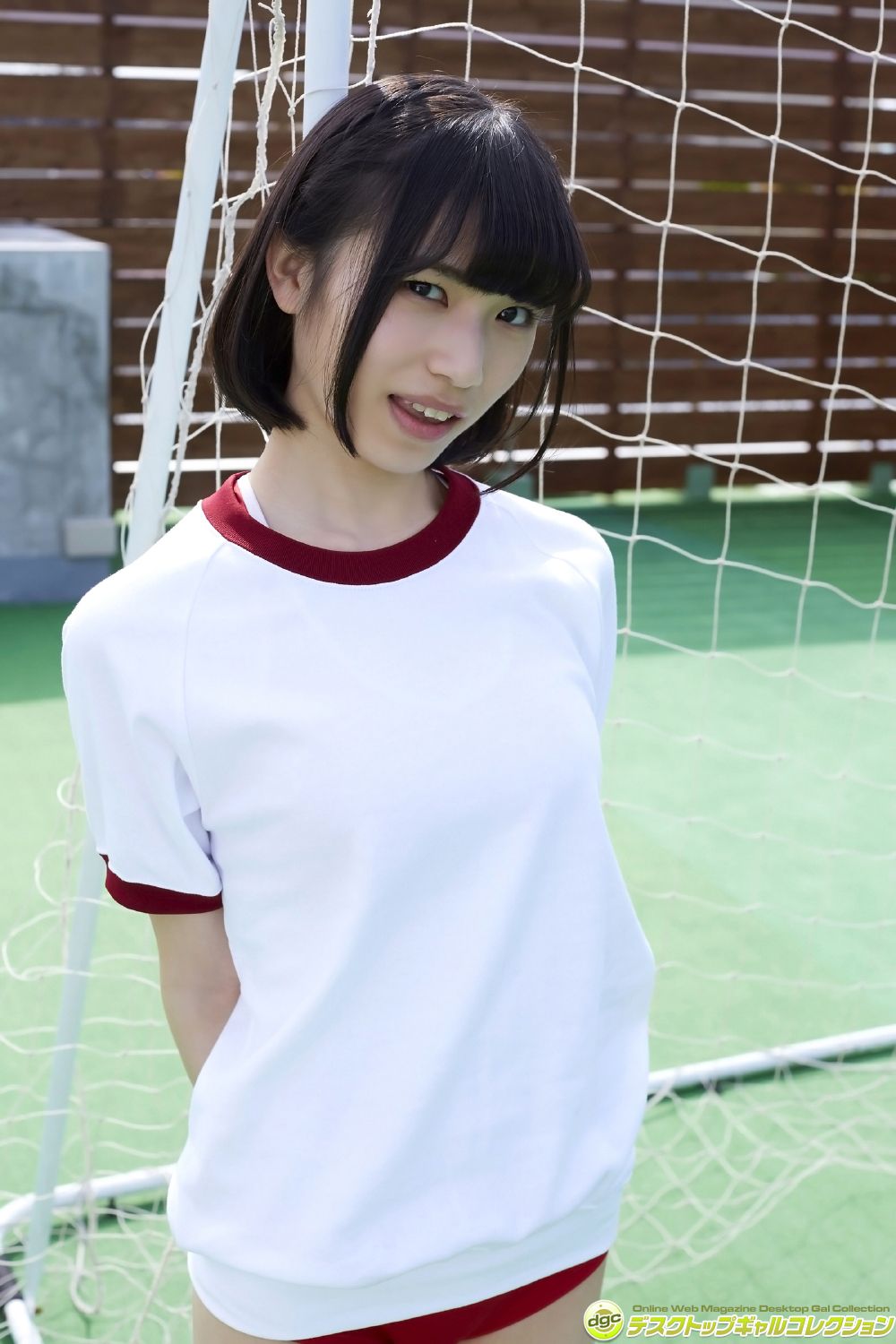 村上りいな《グミとアイドル大好きな美少女の制服物語！》 [DGC]