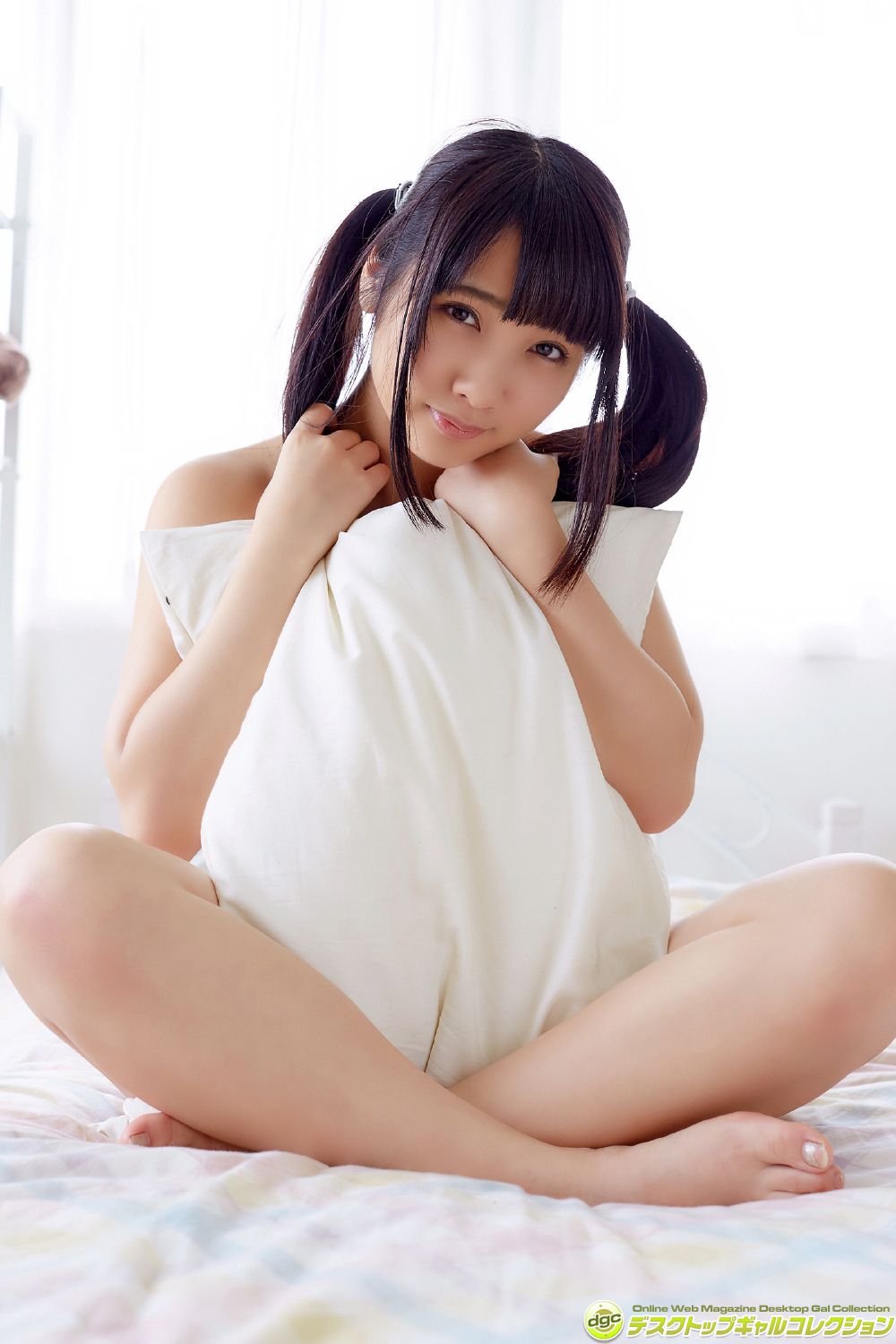 水沢柚乃《声優にもチャレンジ！巨乳ゲームアイドル！》 [DGC]