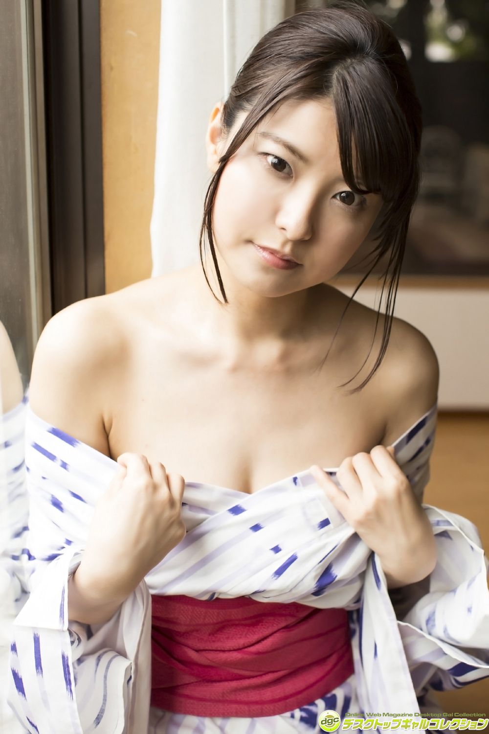 花井美理《パーフェクト?ボディを誇る爆乳グラドル！》 [DGC]