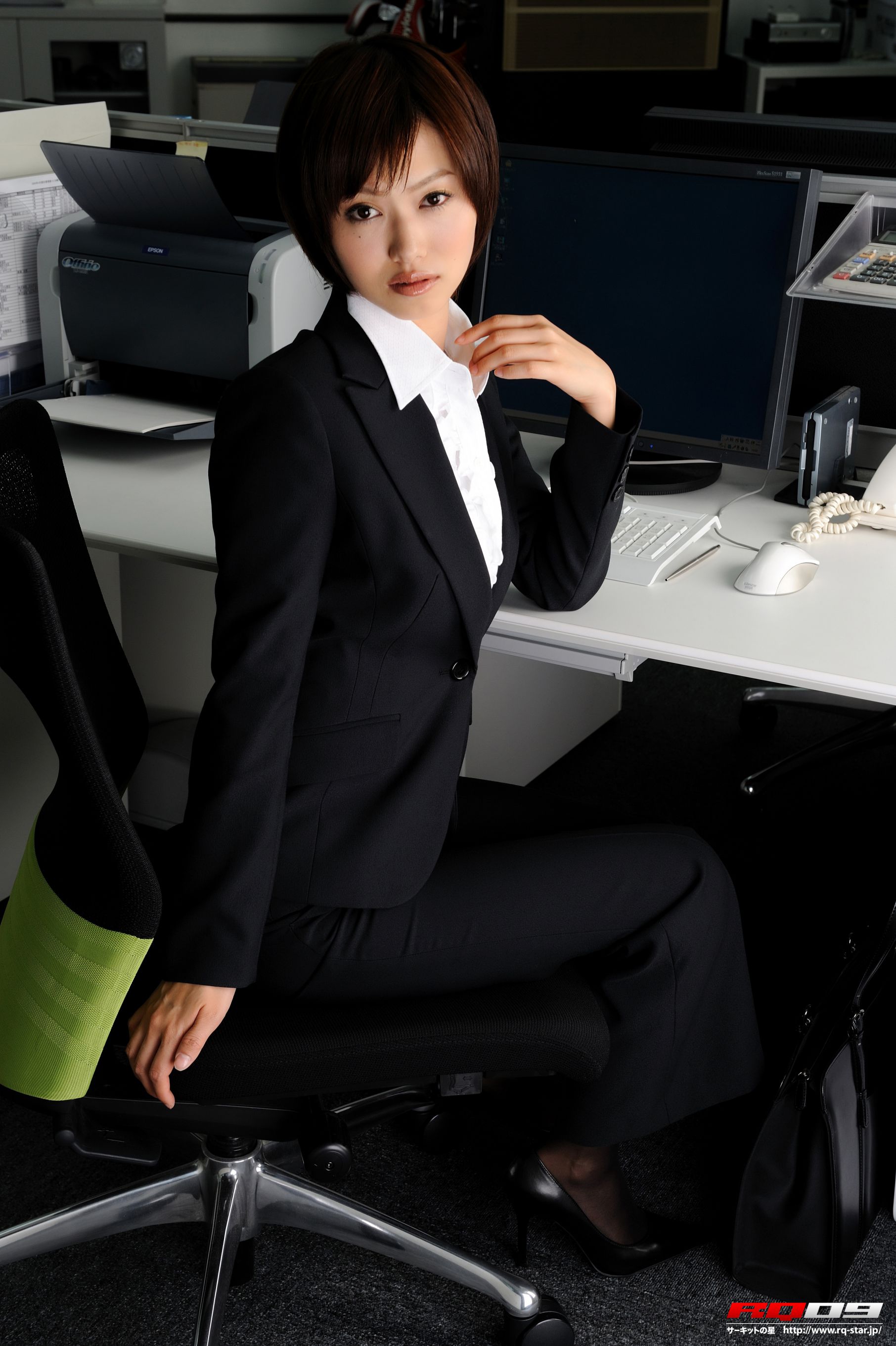 [RQ-STAR写真集] NO.00155 藤村えみり/藤村枝美里 Recruit Style 办公室美女系列