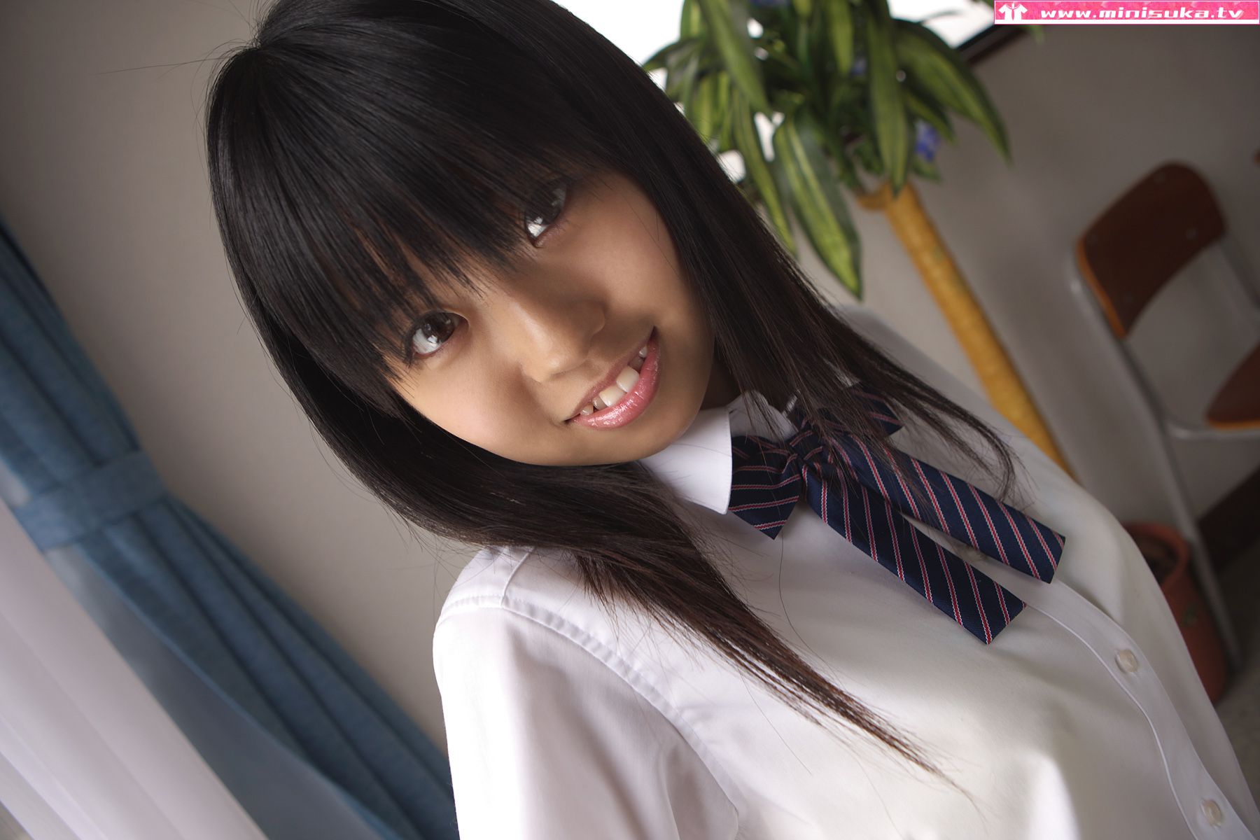 青木衣沙 Isa Aoki 現役女子高生 [Minisuka.tv]
