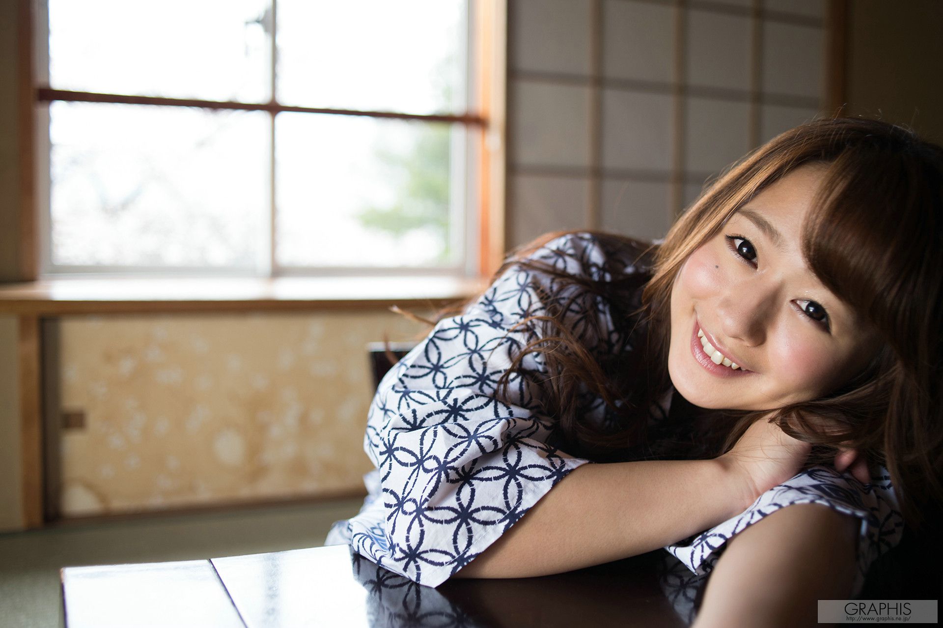 白石茉莉奈《Short Trip》 [Graphis] Gals
