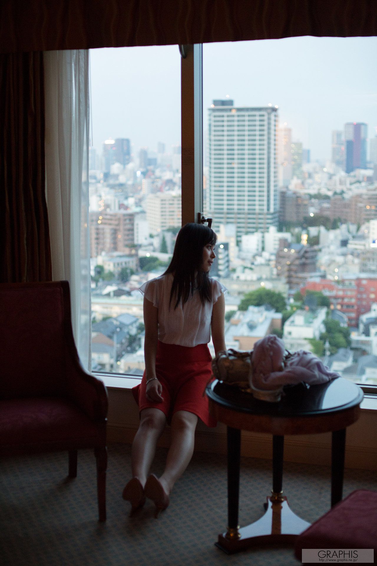小川桃果 [Graphis] First Gravure 初脫ぎ娘