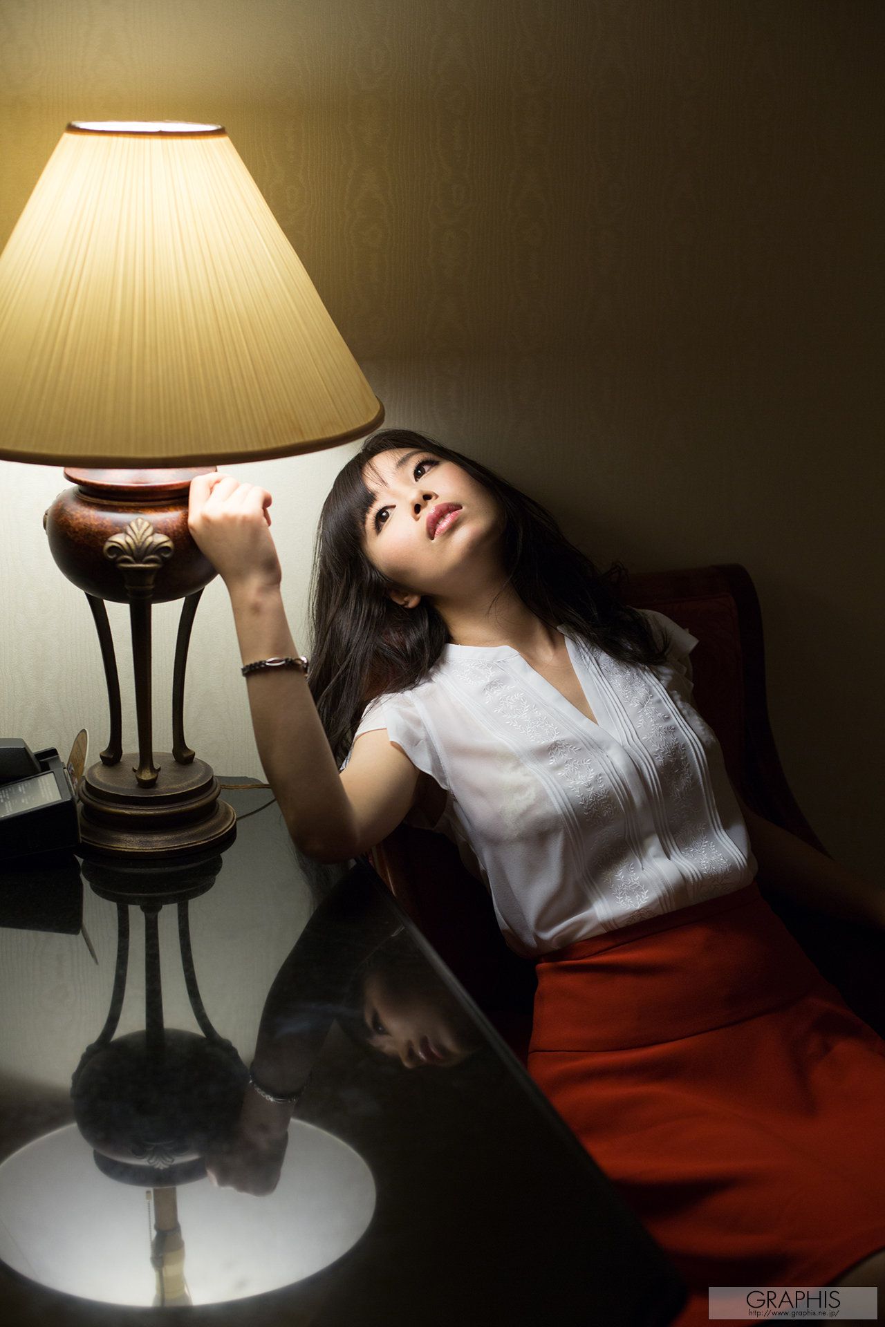 小川桃果 [Graphis] First Gravure 初脫ぎ娘