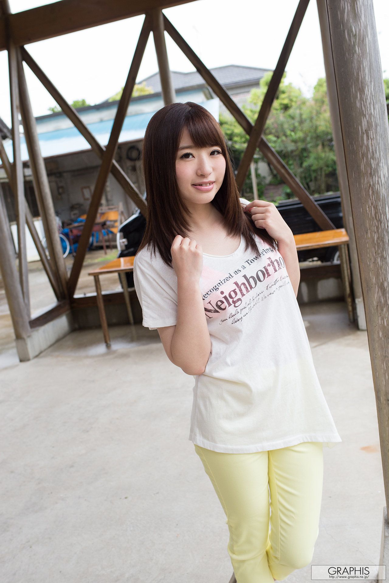 初美沙希《Caucus Race》 [Graphis] Gals