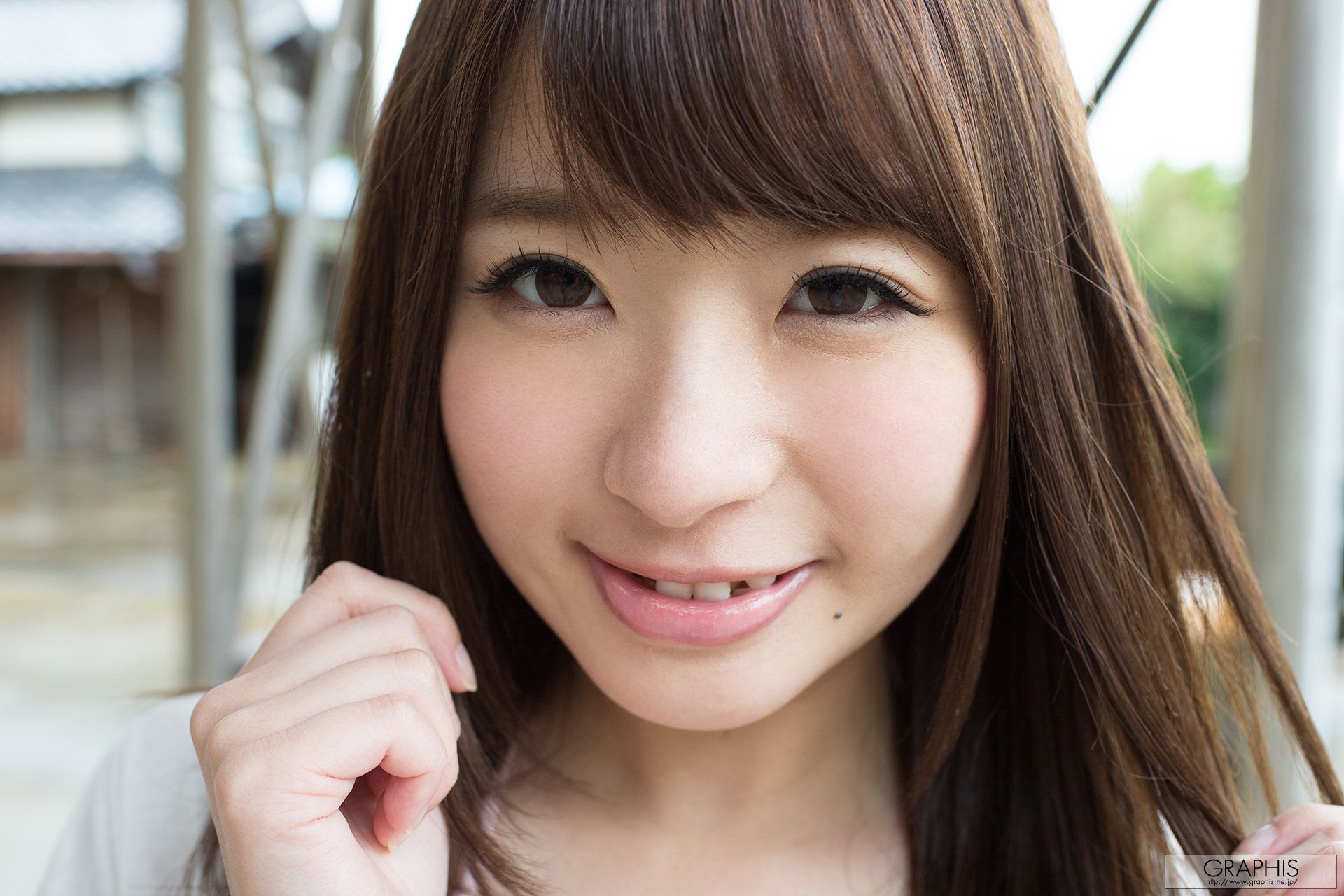 初美沙希《Caucus Race》 [Graphis] Gals