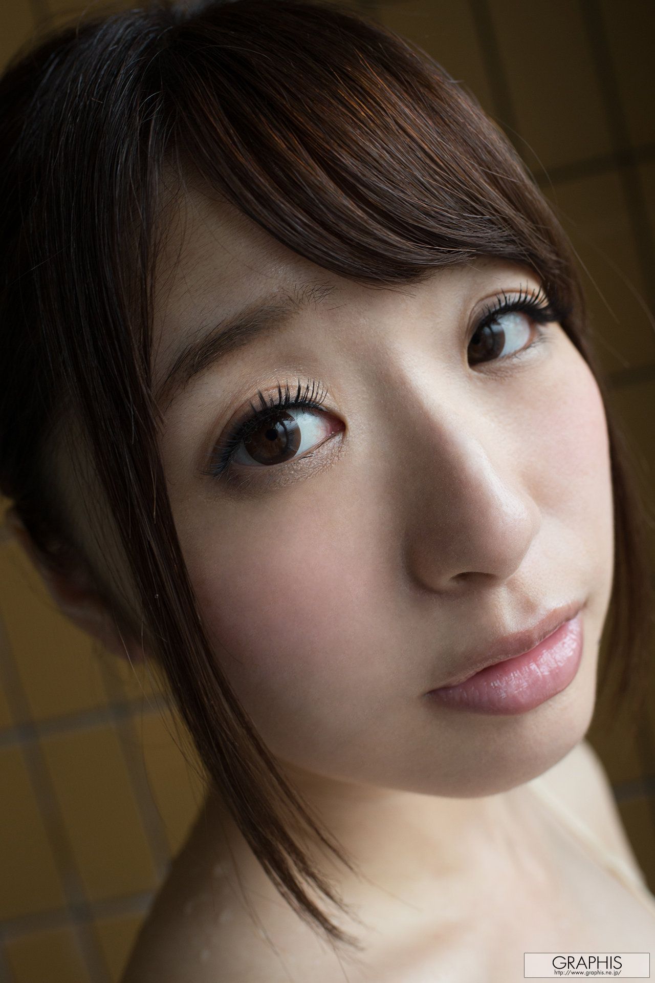 初美沙希《Caucus Race》 [Graphis] Gals