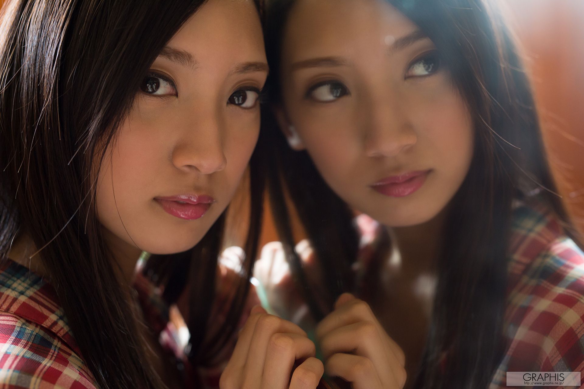 辻本杏《Saturation》 [Graphis] Gals