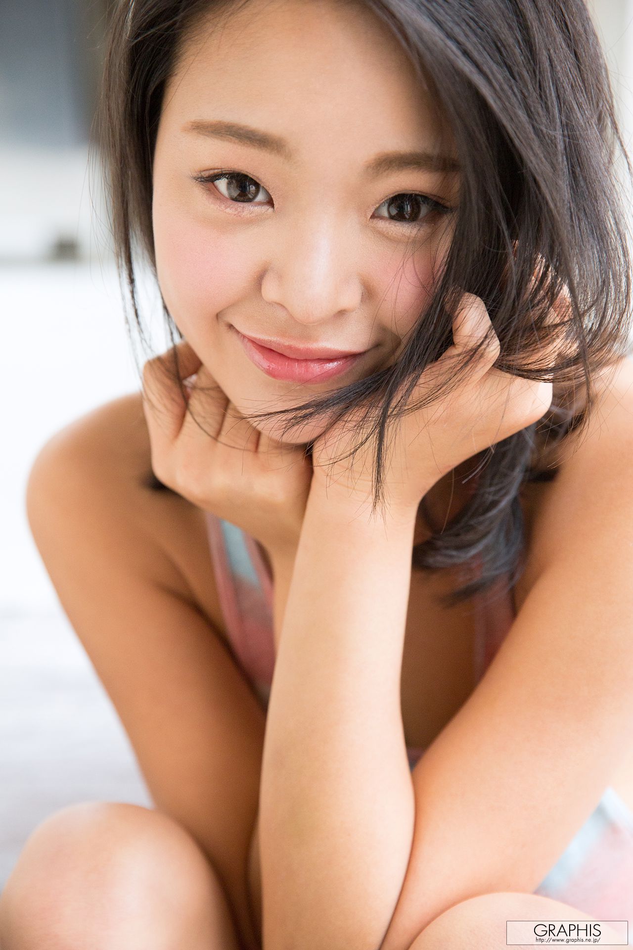 Manaka Minami 南真菜果 [Graphis] First Gravure 初脫ぎ娘
