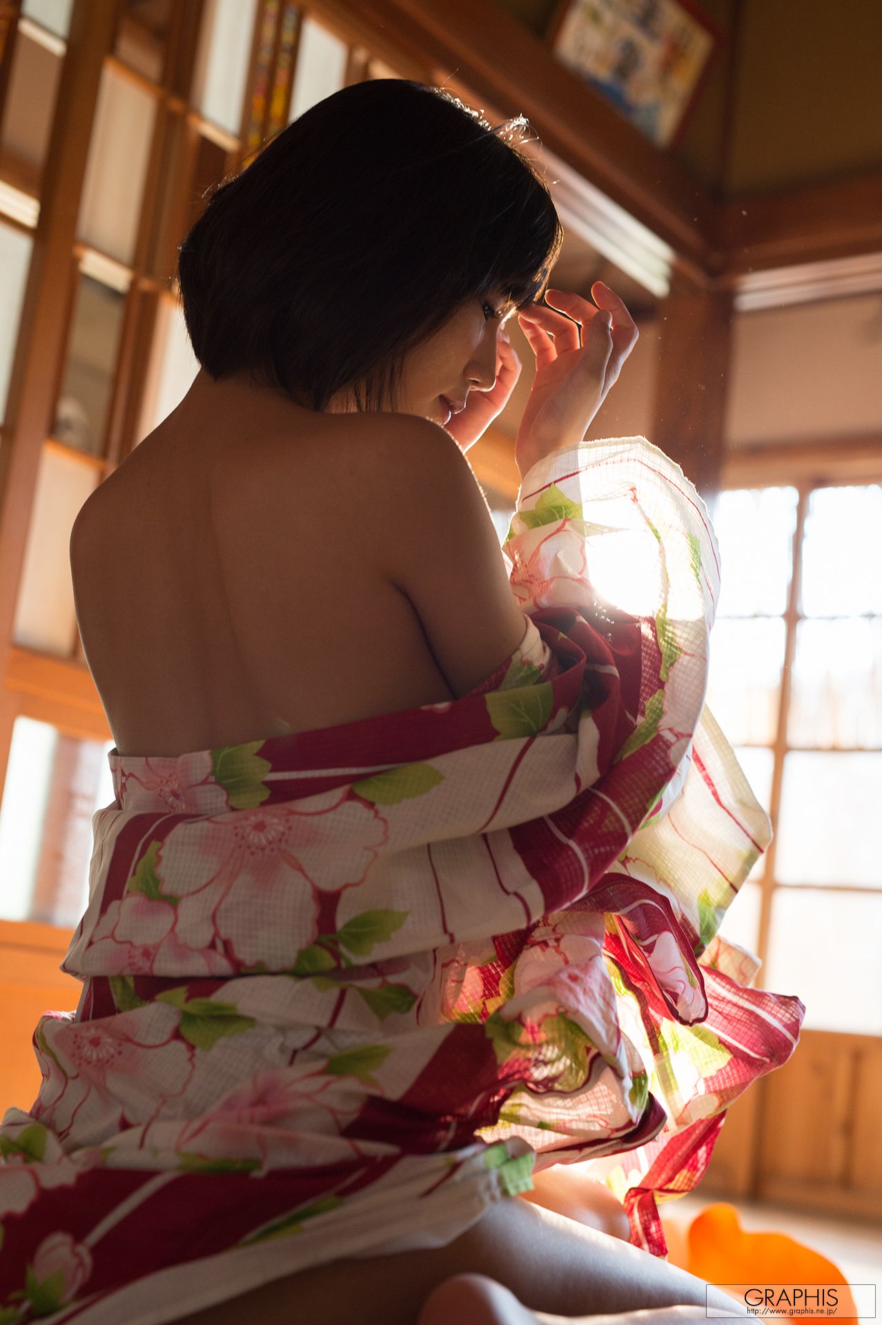 湊莉久《Winter Special Gallery》 [Graphis]