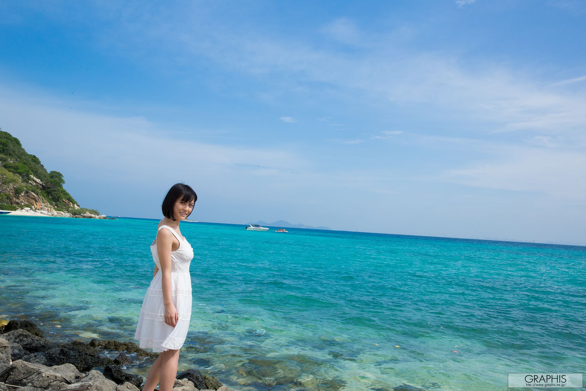 松岡ちな『Gifted』 [Graphis] Gals