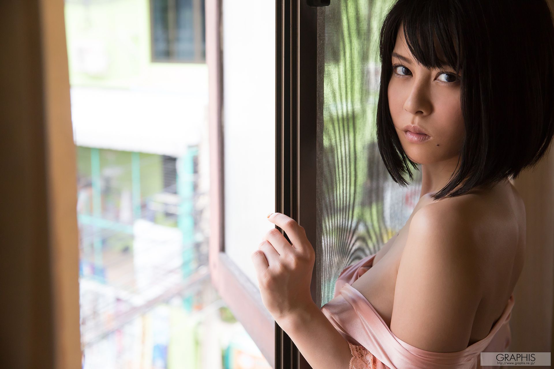 松岡ちな『Gifted』 [Graphis] Gals