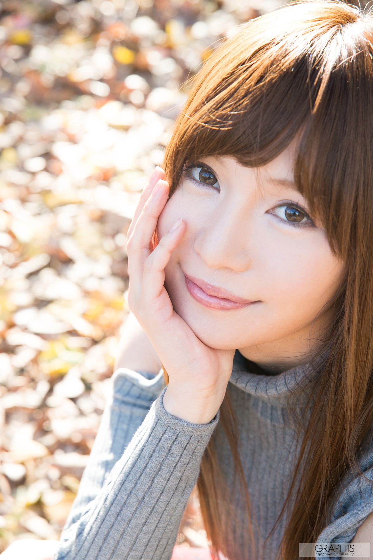 Aoi 葵『Float On』 [Graphis] Gals