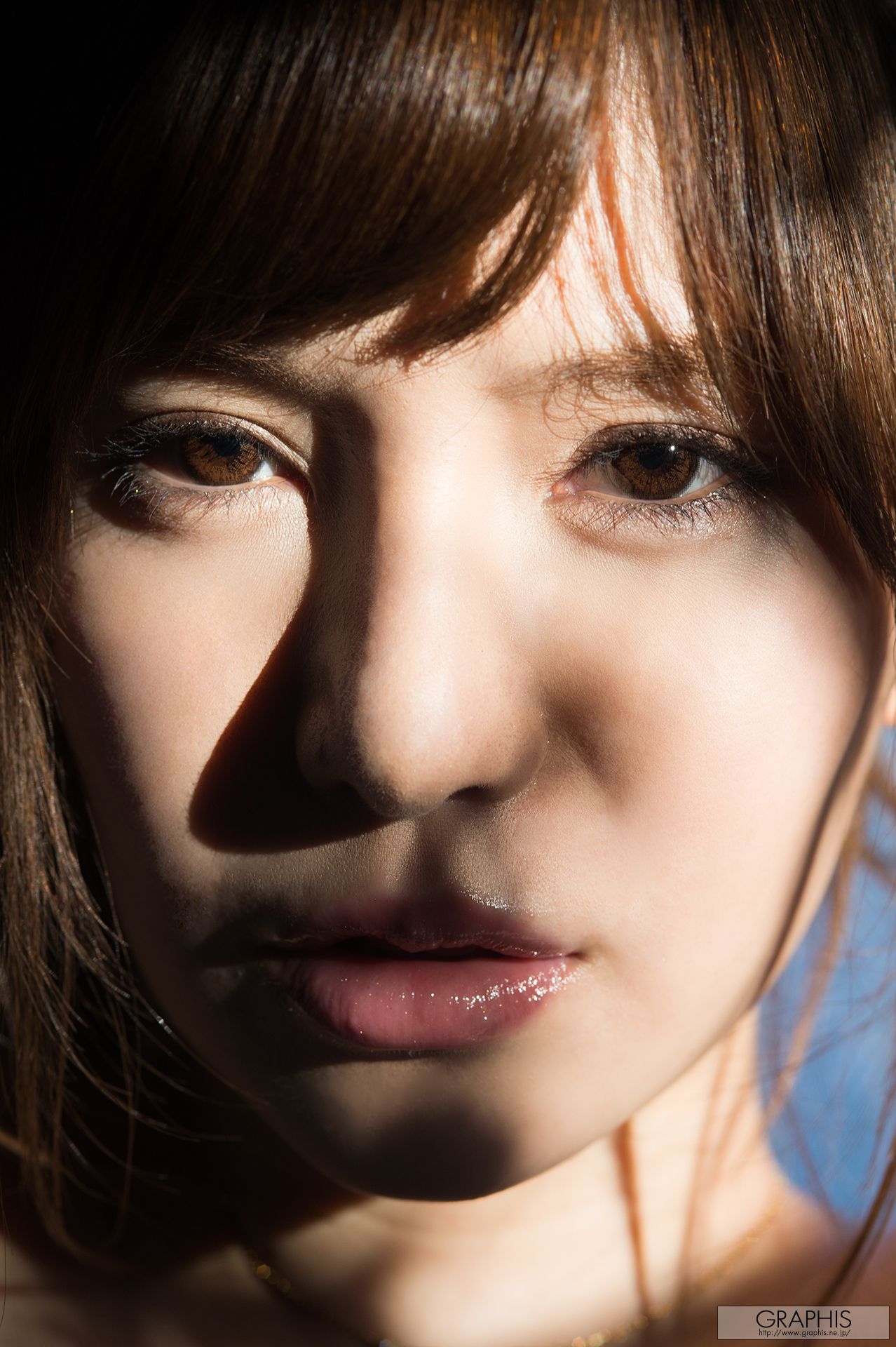 Aoi 葵『Float On』 [Graphis] Gals