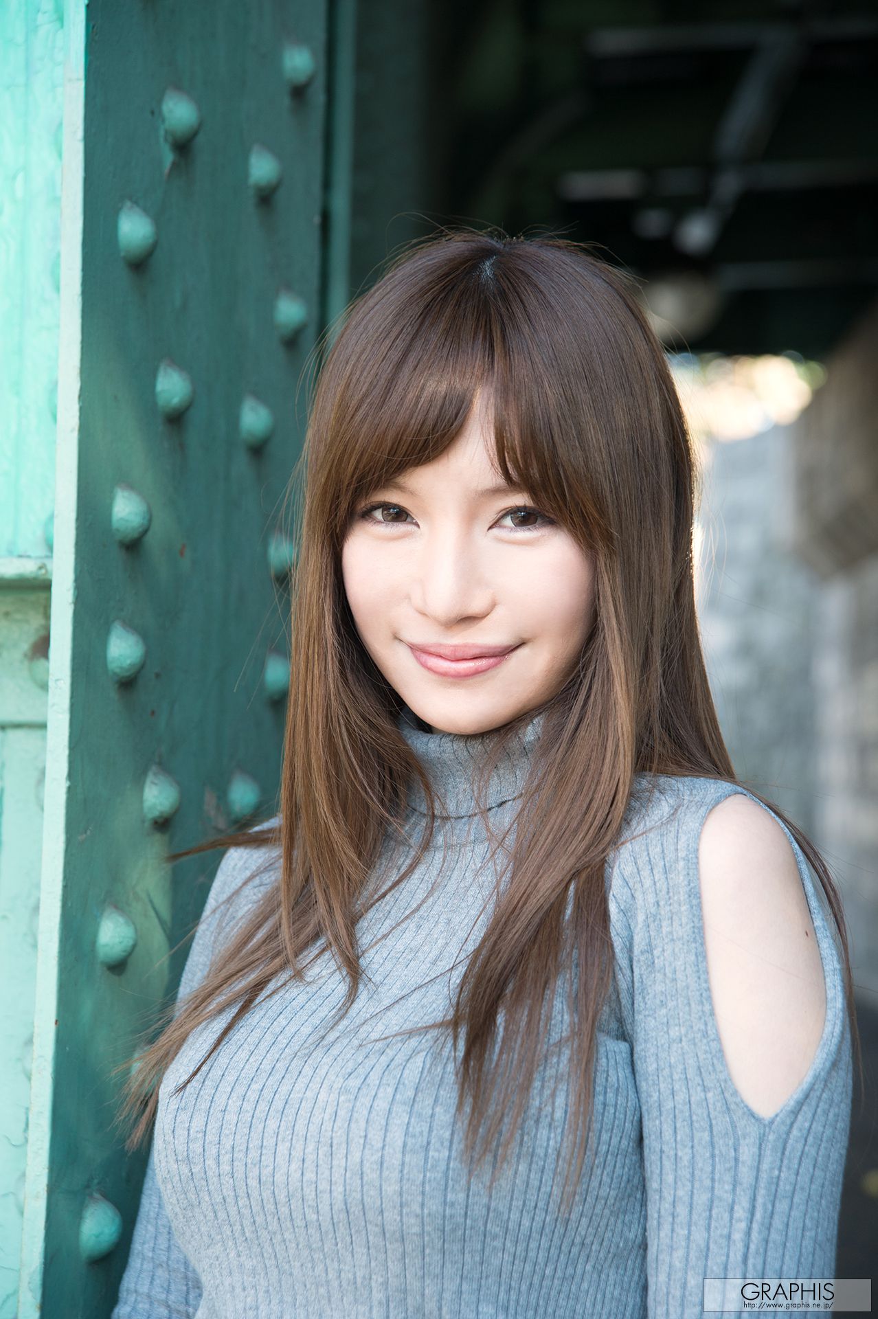 Aoi 葵『Float On』 [Graphis] Gals
